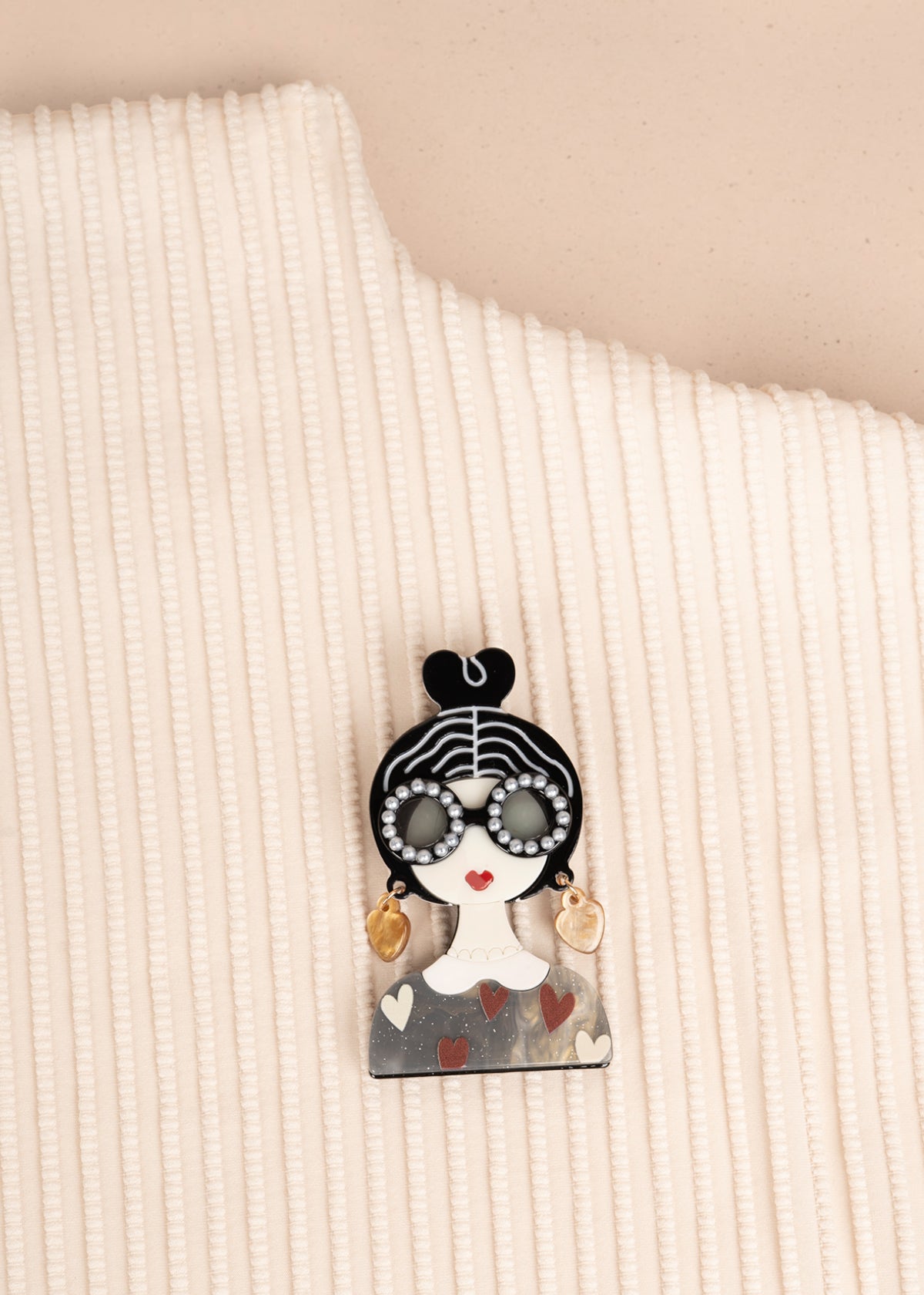 Prendedor de mujer color negro 106200