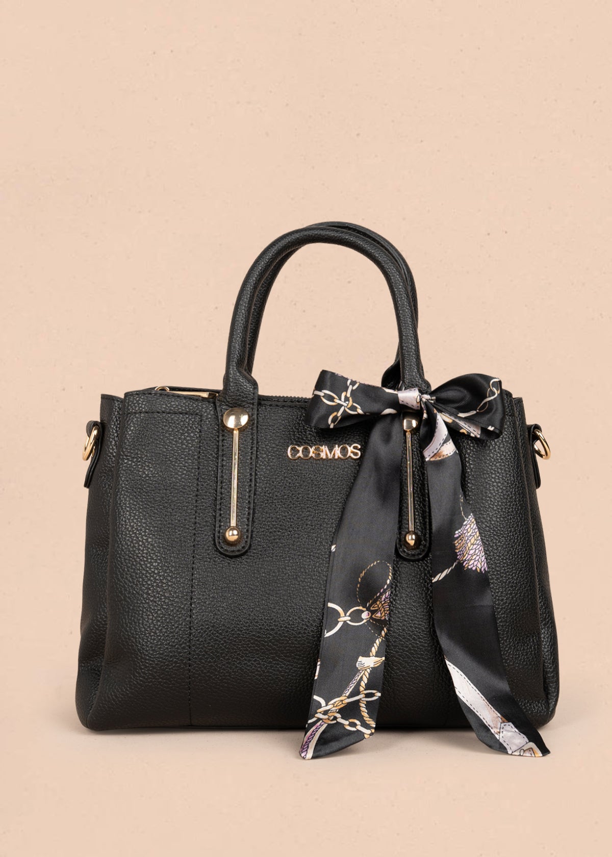 Bolso tipo cartera color negro con pañuelo y herraje tipo barra 106286