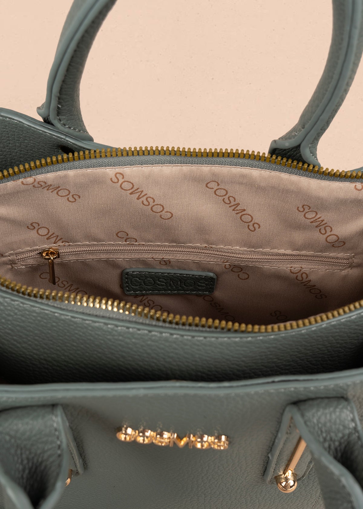 Bolso tipo cartera color verde con pañuelo y herraje tipo barra 106286