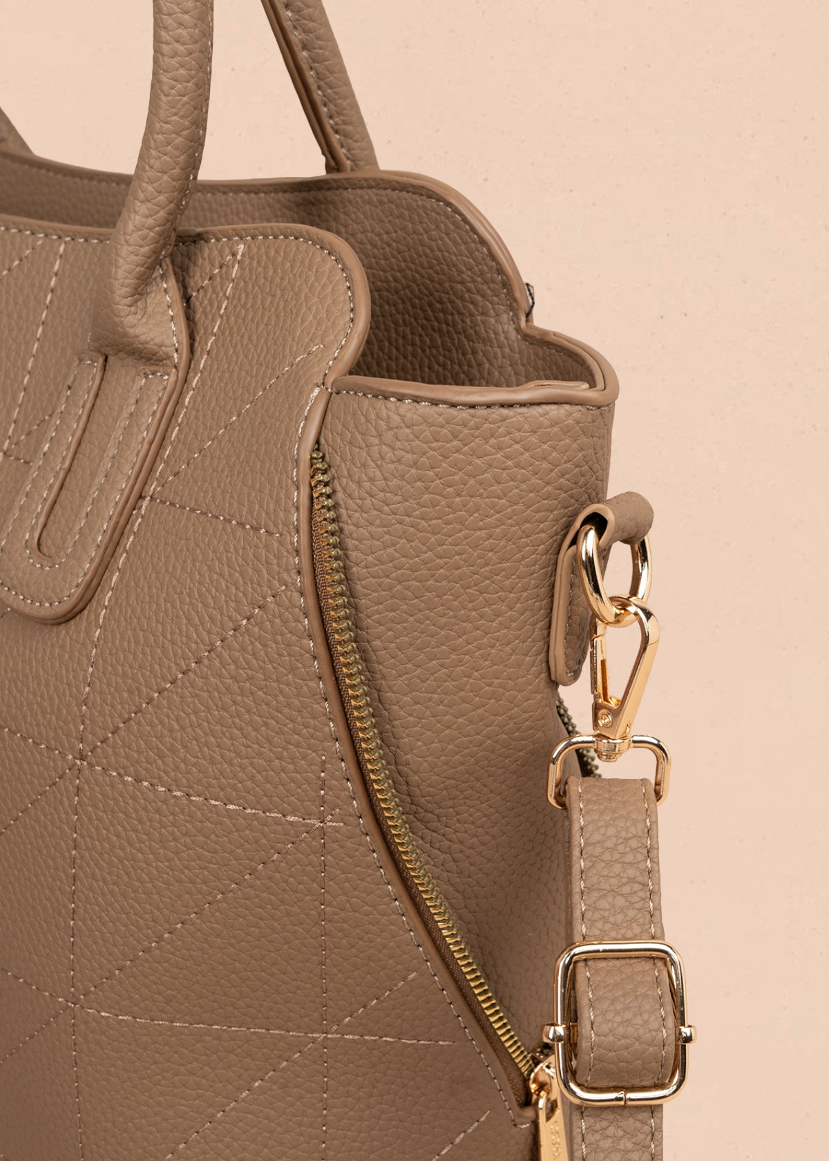 Bolso tipo shopping color moca con monedero 106288