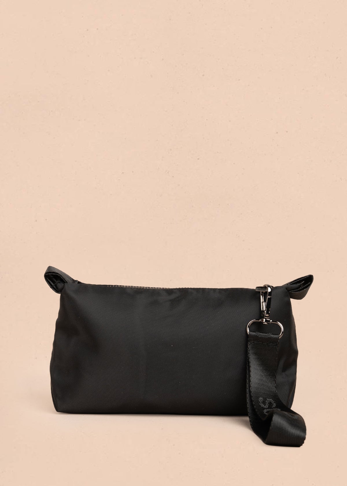 Cosmetiquera color negro en textil 106295