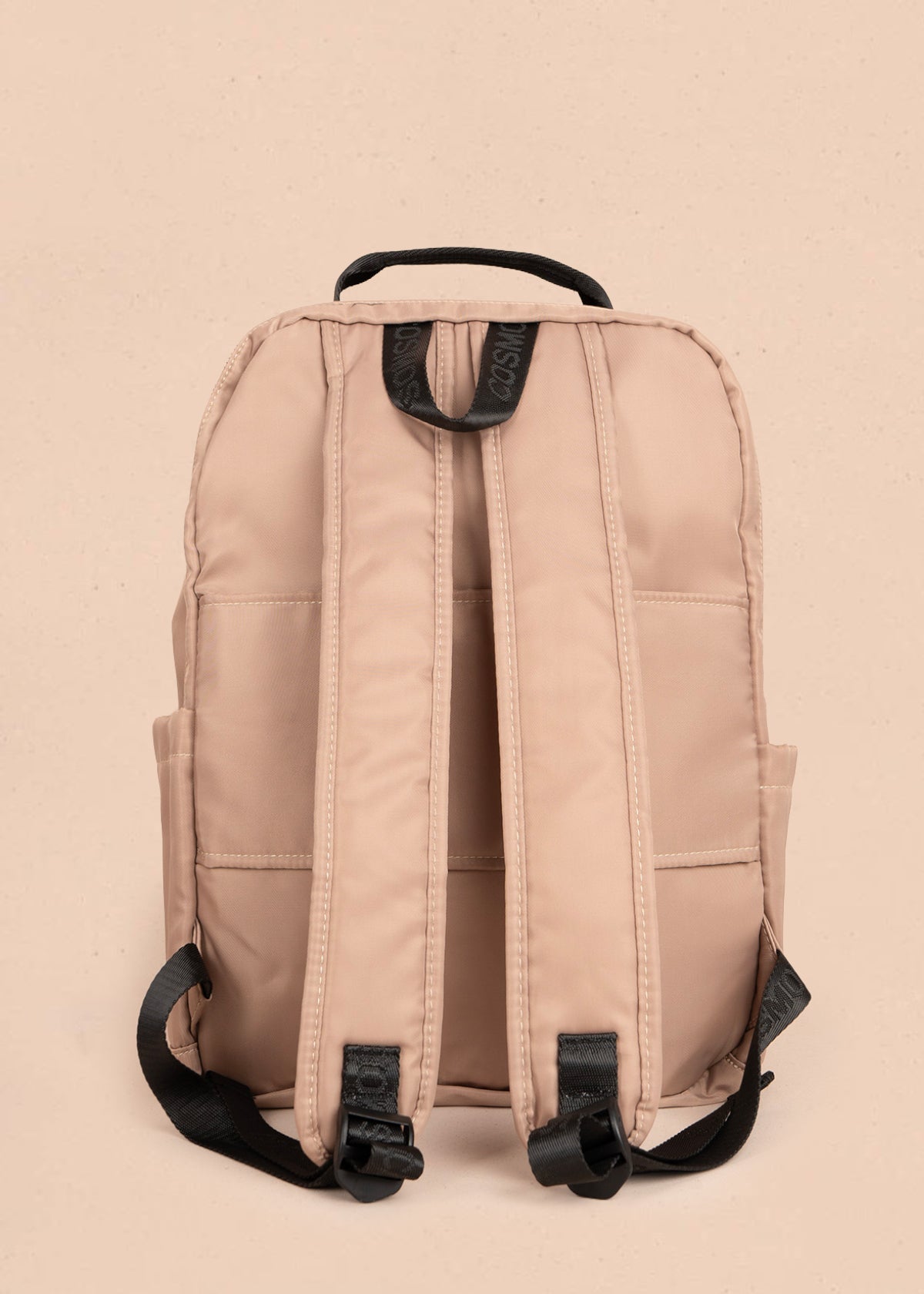 Morral color caqui en textil con bolsillos delanteros 106298
