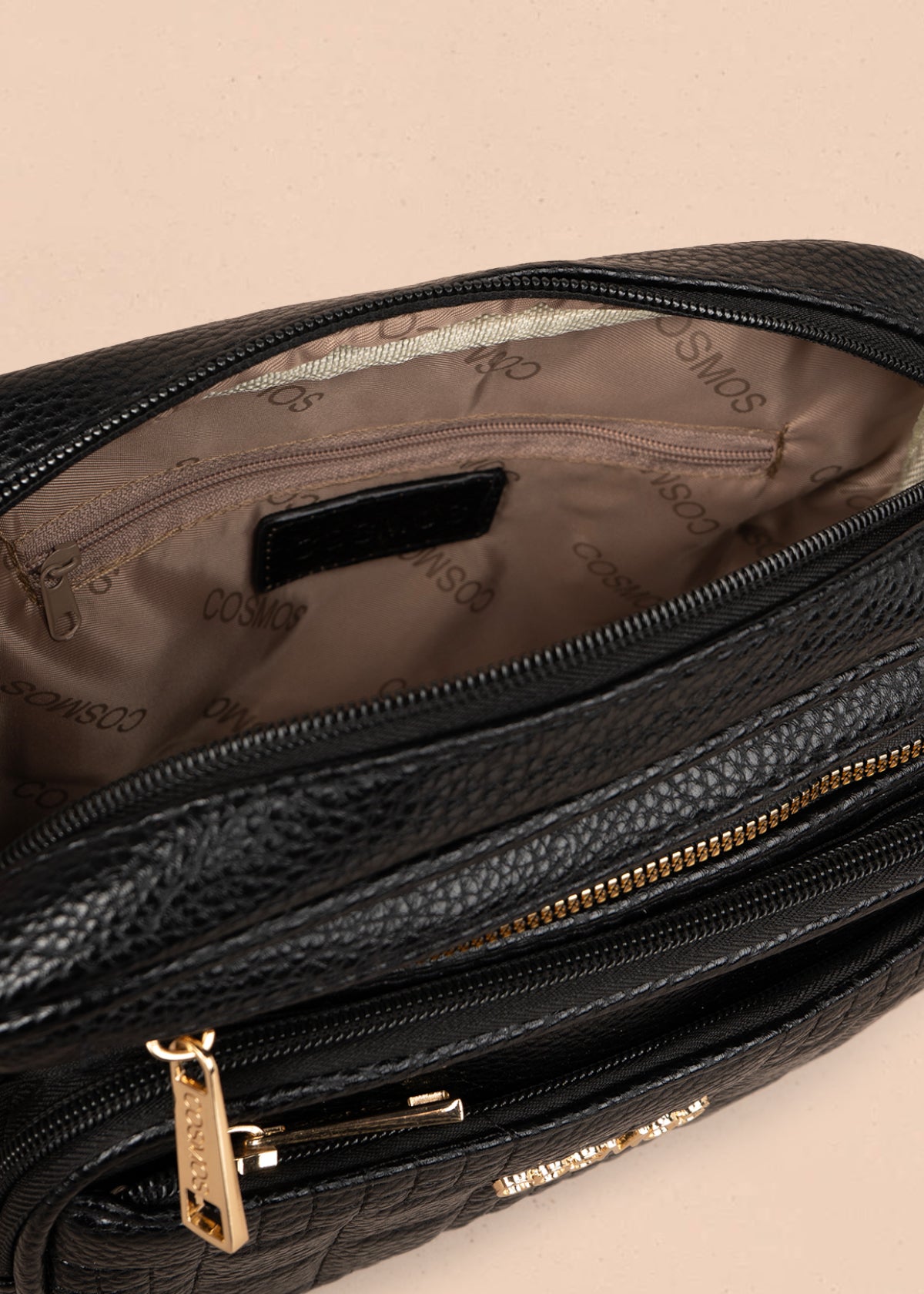 Bolso manos libres color negro con doble cremallera dorada 106336