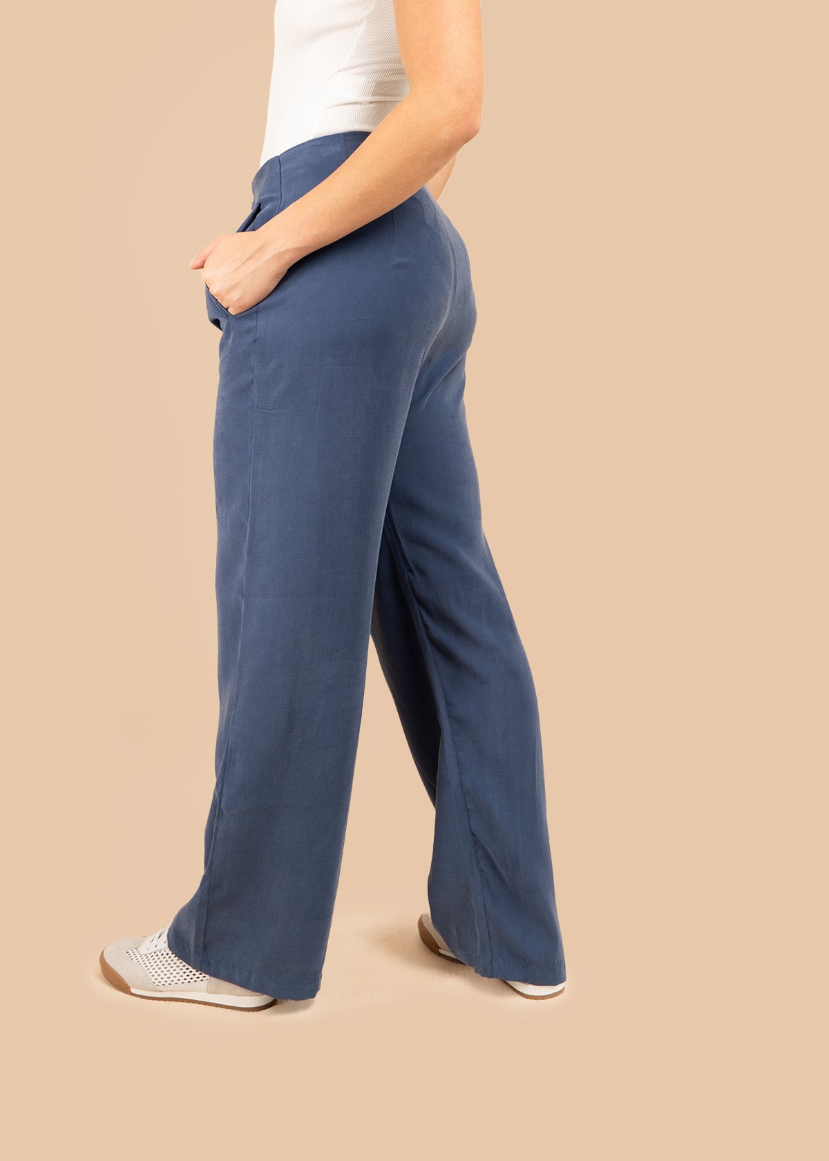 Pantalón color azul bota recta 106351