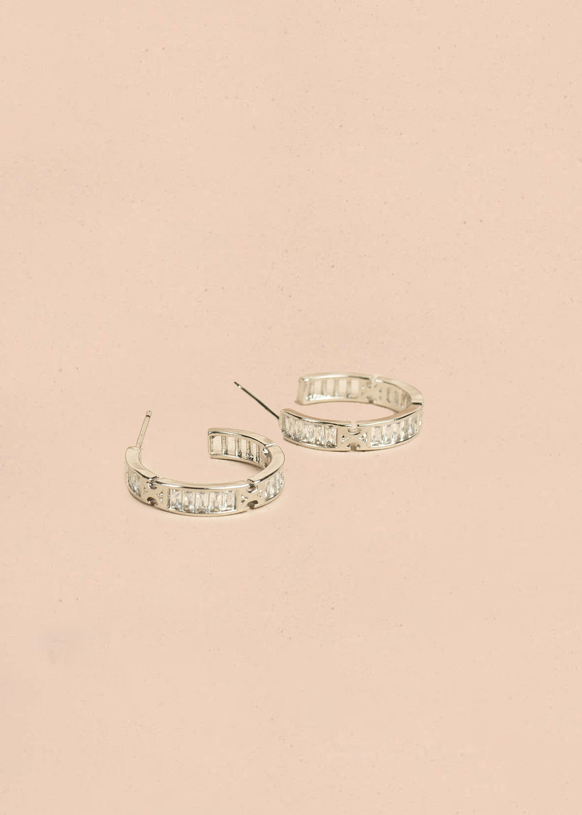 Aretes color plata 106364