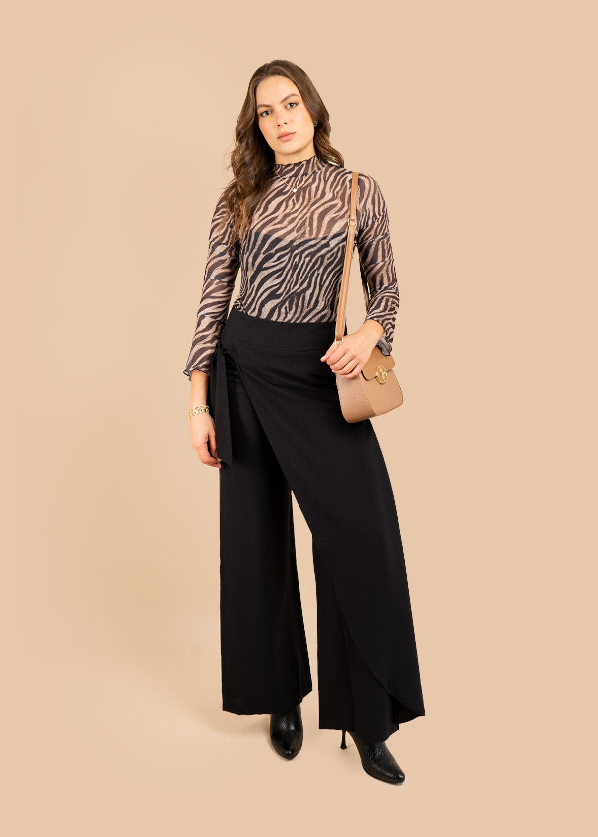 Body color negro con semitransparencia 106380