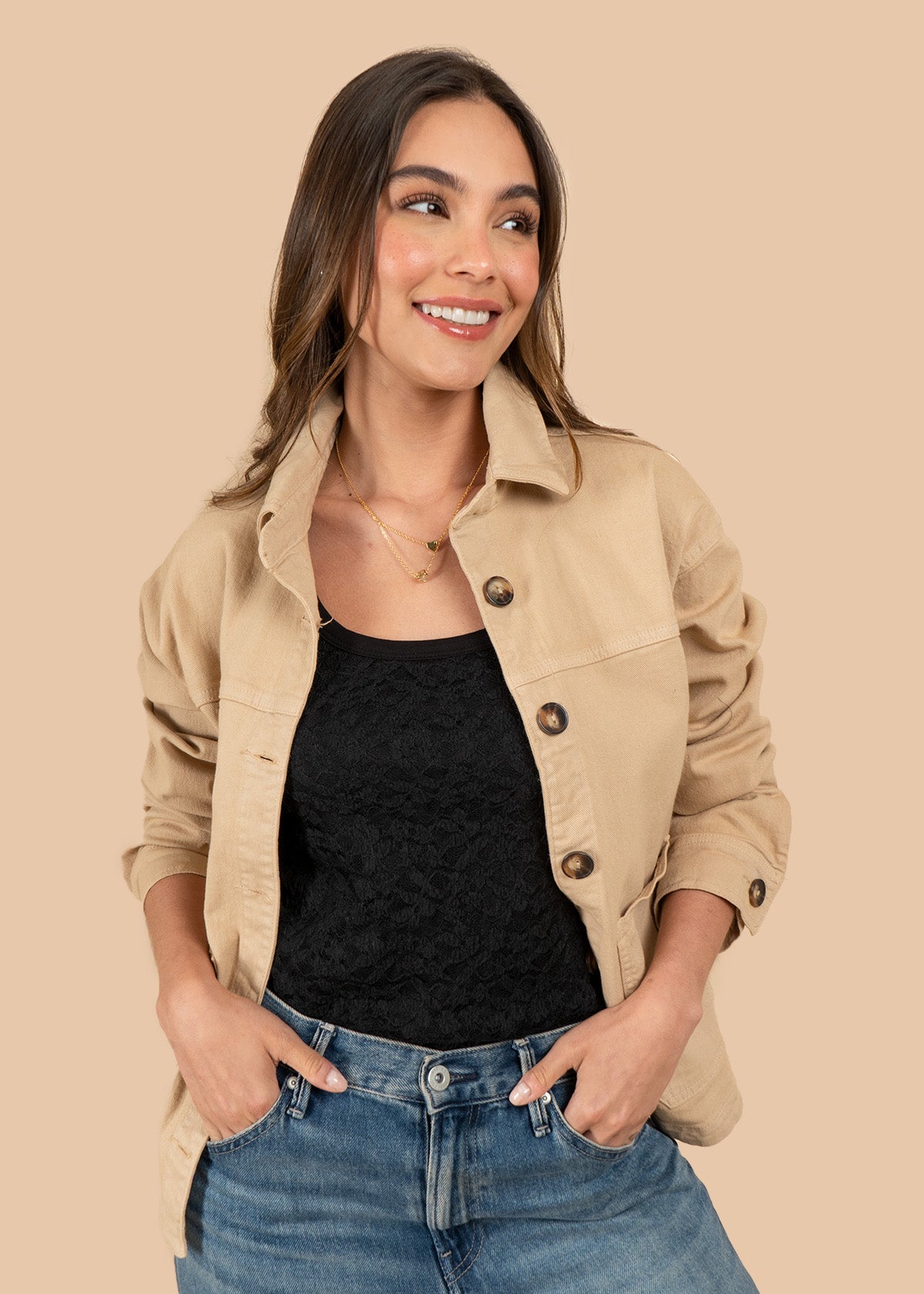 Chaqueta color camel con botones 106394