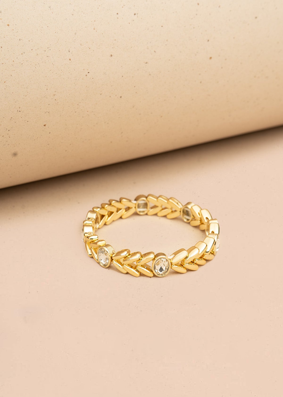 Pulsera color dorado en eslabón de espiga 106403