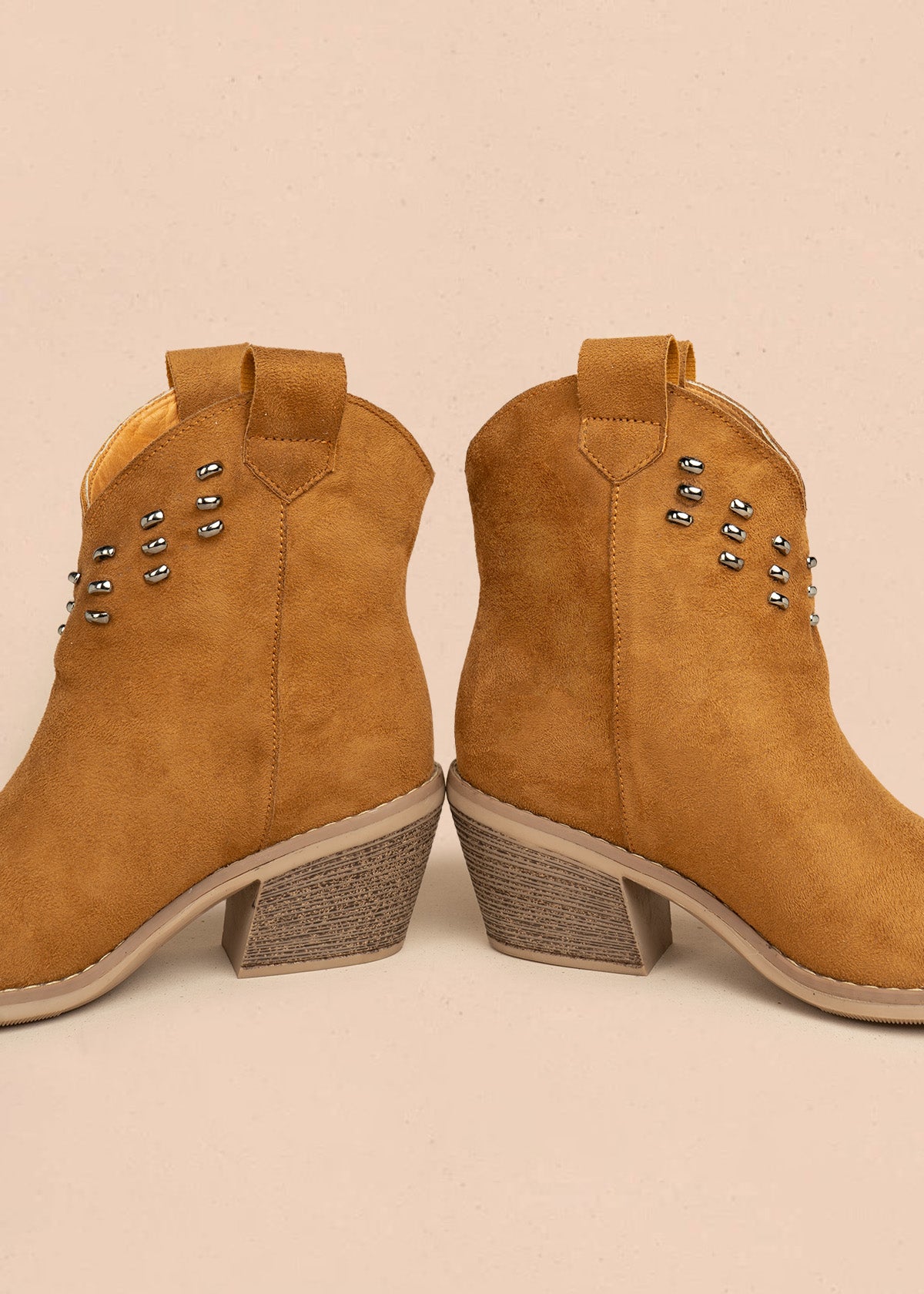 Botines texanos color miel de gamuza sintética y taches 106432