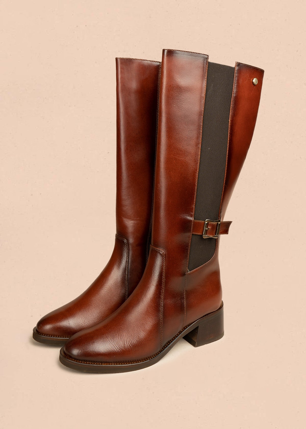 Botas de cuero color coñac acabado liso y elástico lateral 106453