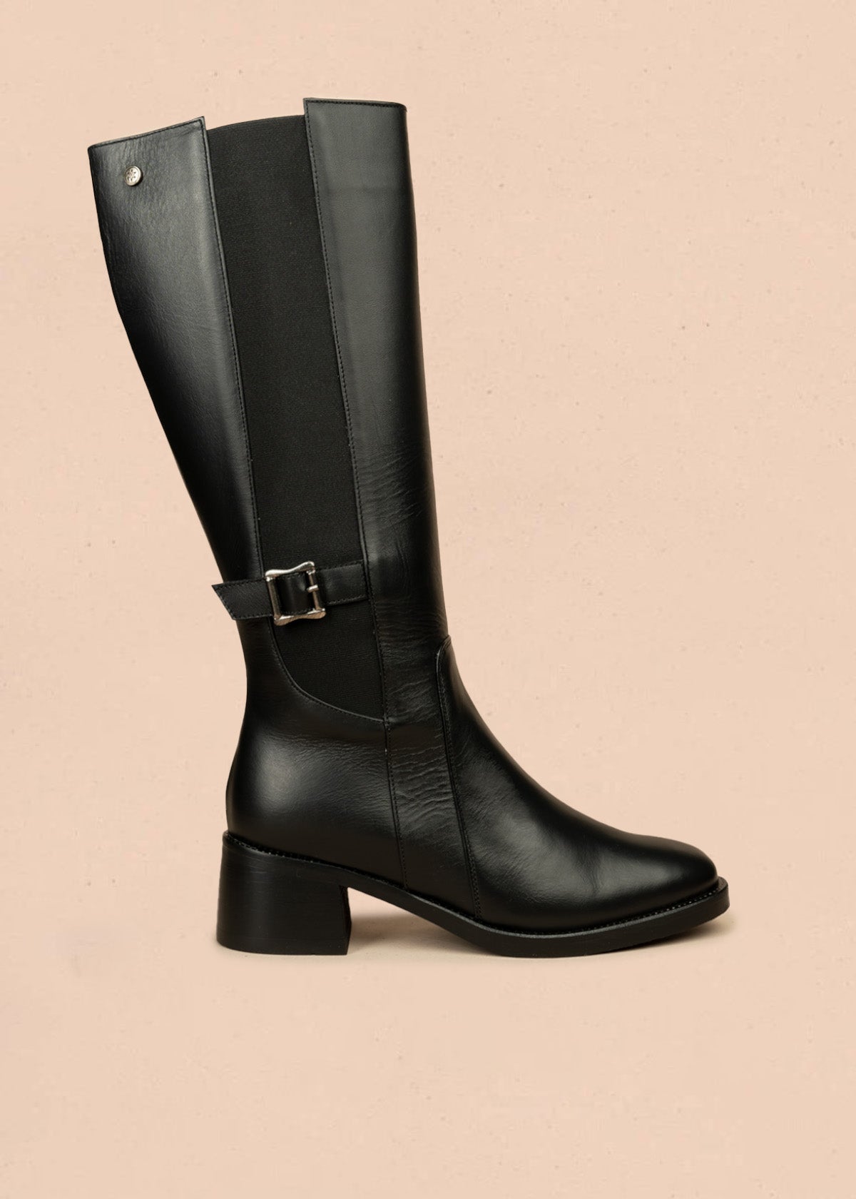 Botas de cuero color negro acabado liso y elástico lateral 106453