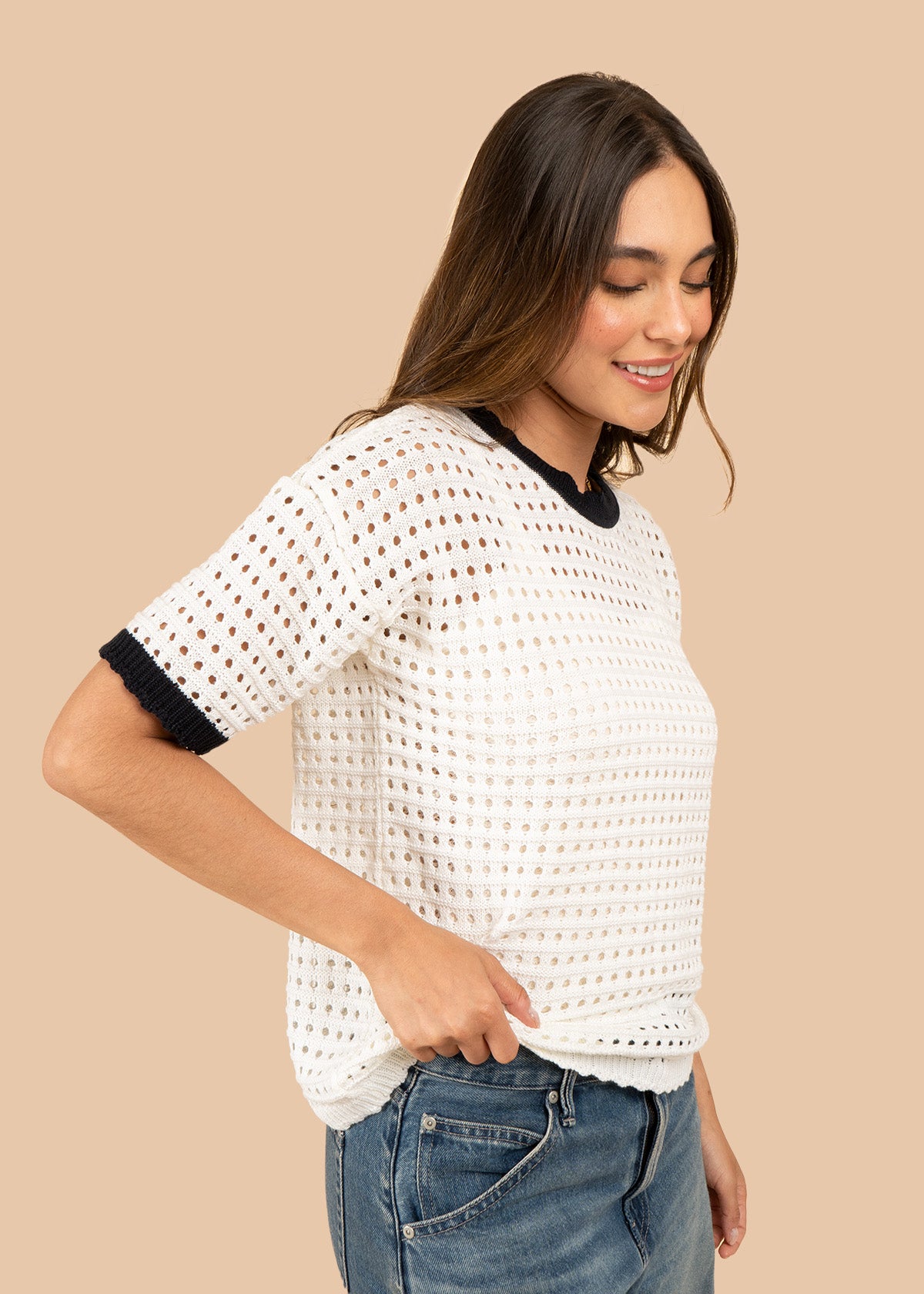 Blusa tejida color azul tipo perforado manga corta 106459