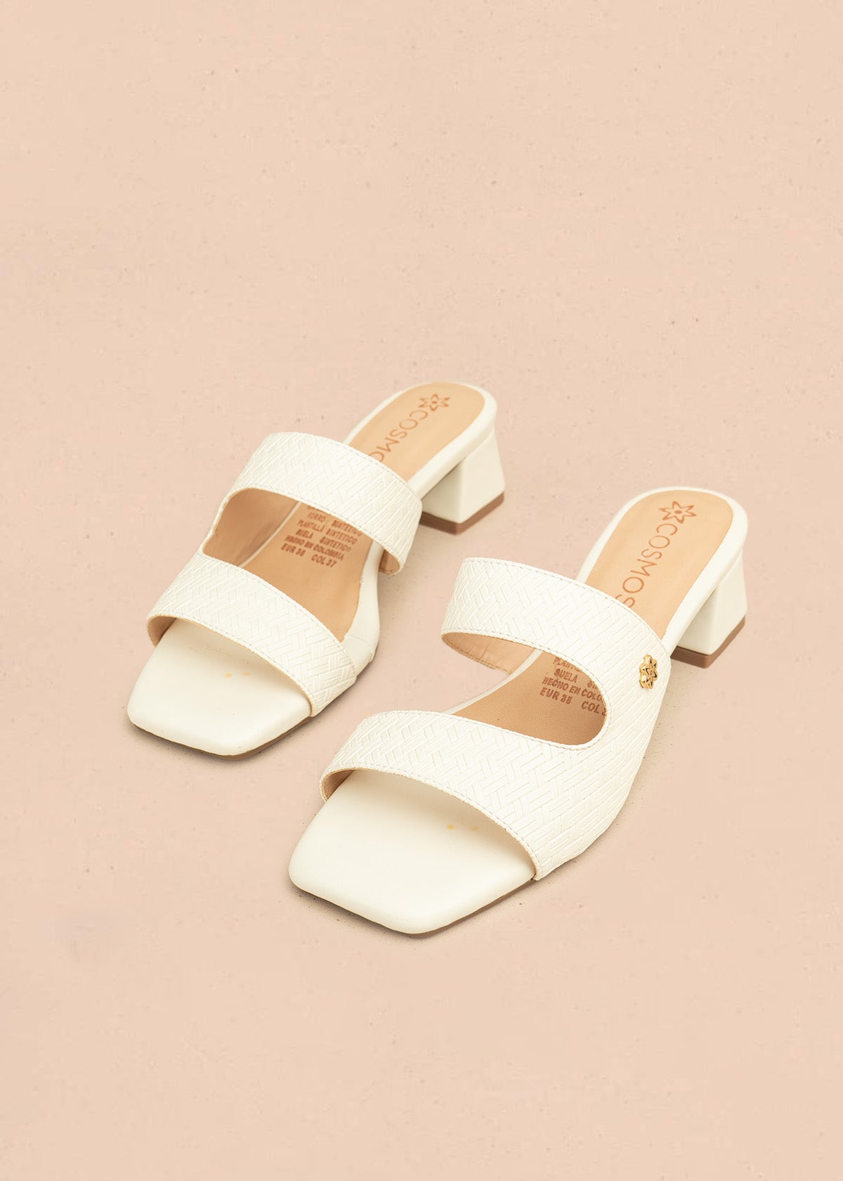 Sandalias color talco con textura trenzada 106528