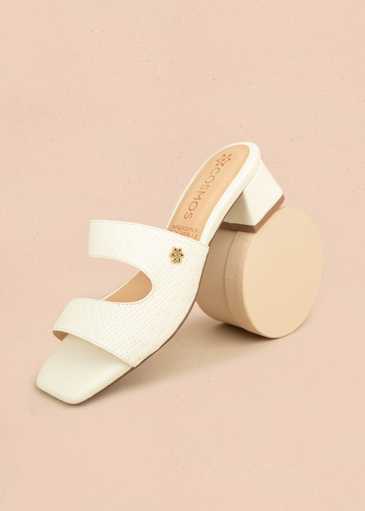 Sandalias color talco con textura trenzada 106528