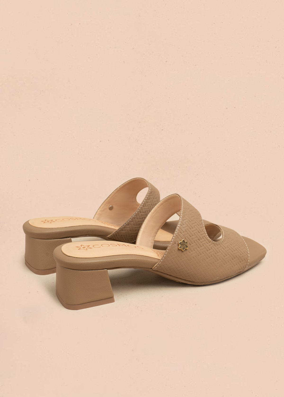 Sandalias color taupe con textura trenzada 106528