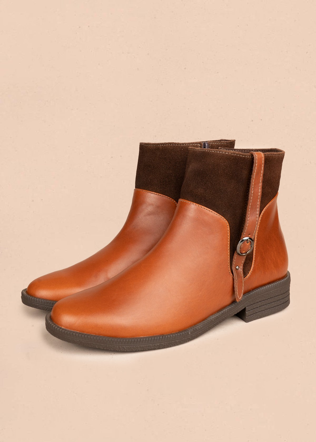 Botas en cuero color miel 106543