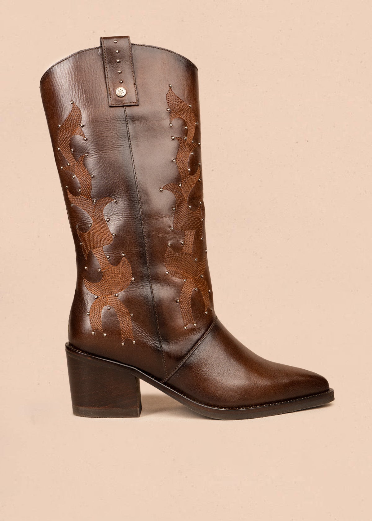 Botas texanas en cuero color café con taches 106606