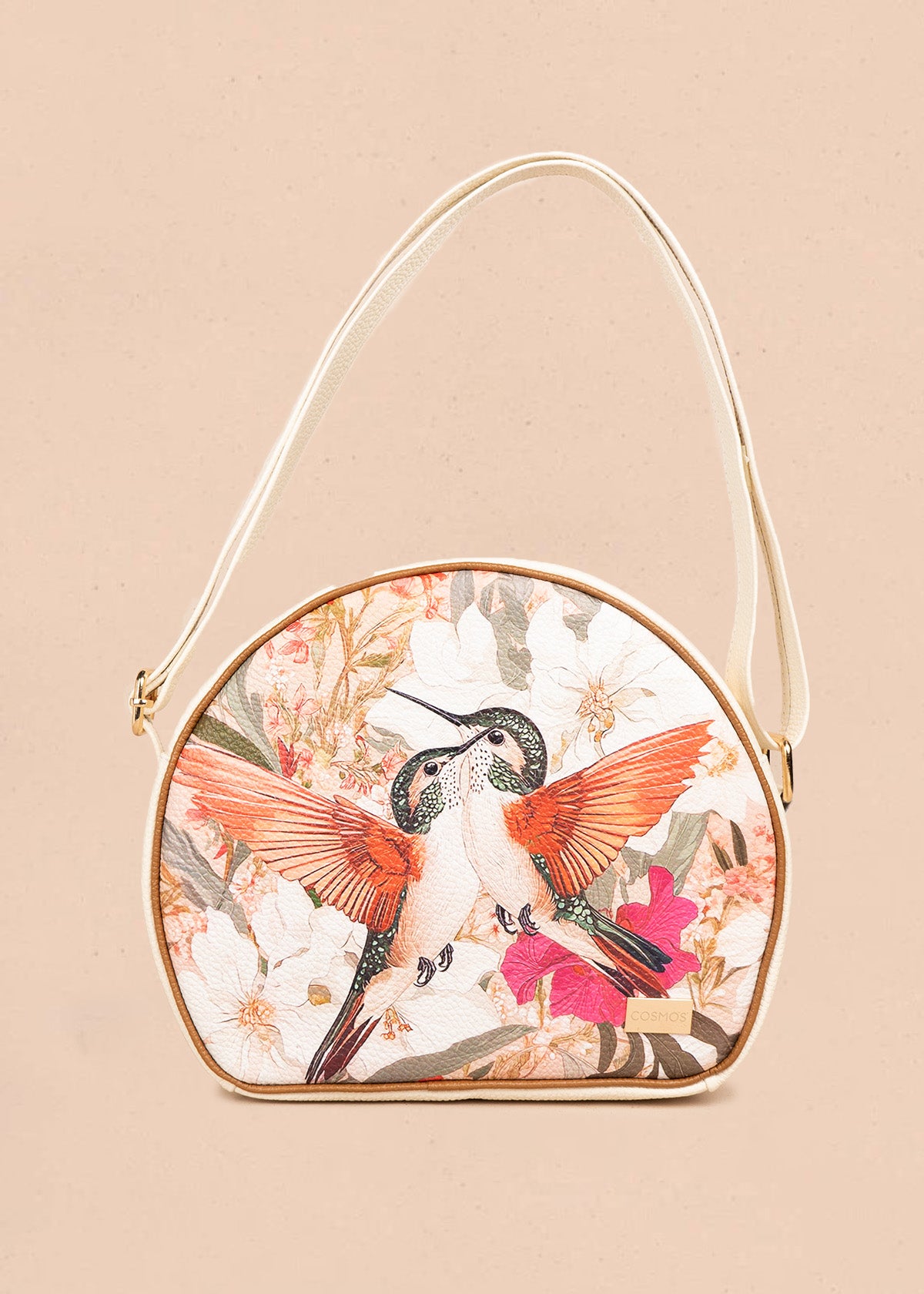 Bolso manos libres de cuero color talco con estampado de colibrí 106616
