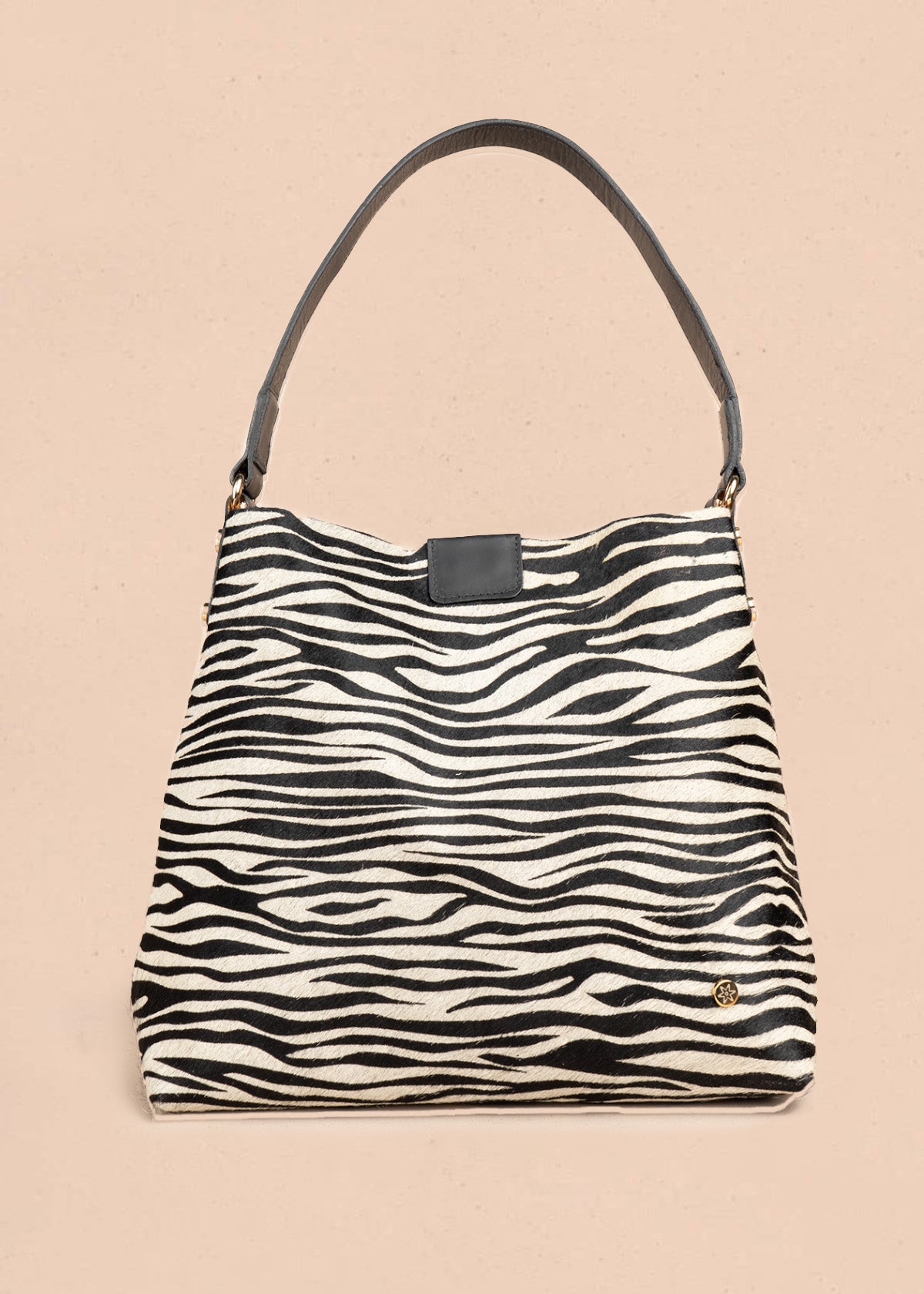 Bolso shopping de cuero negro con estampado pelo de vaca 106647