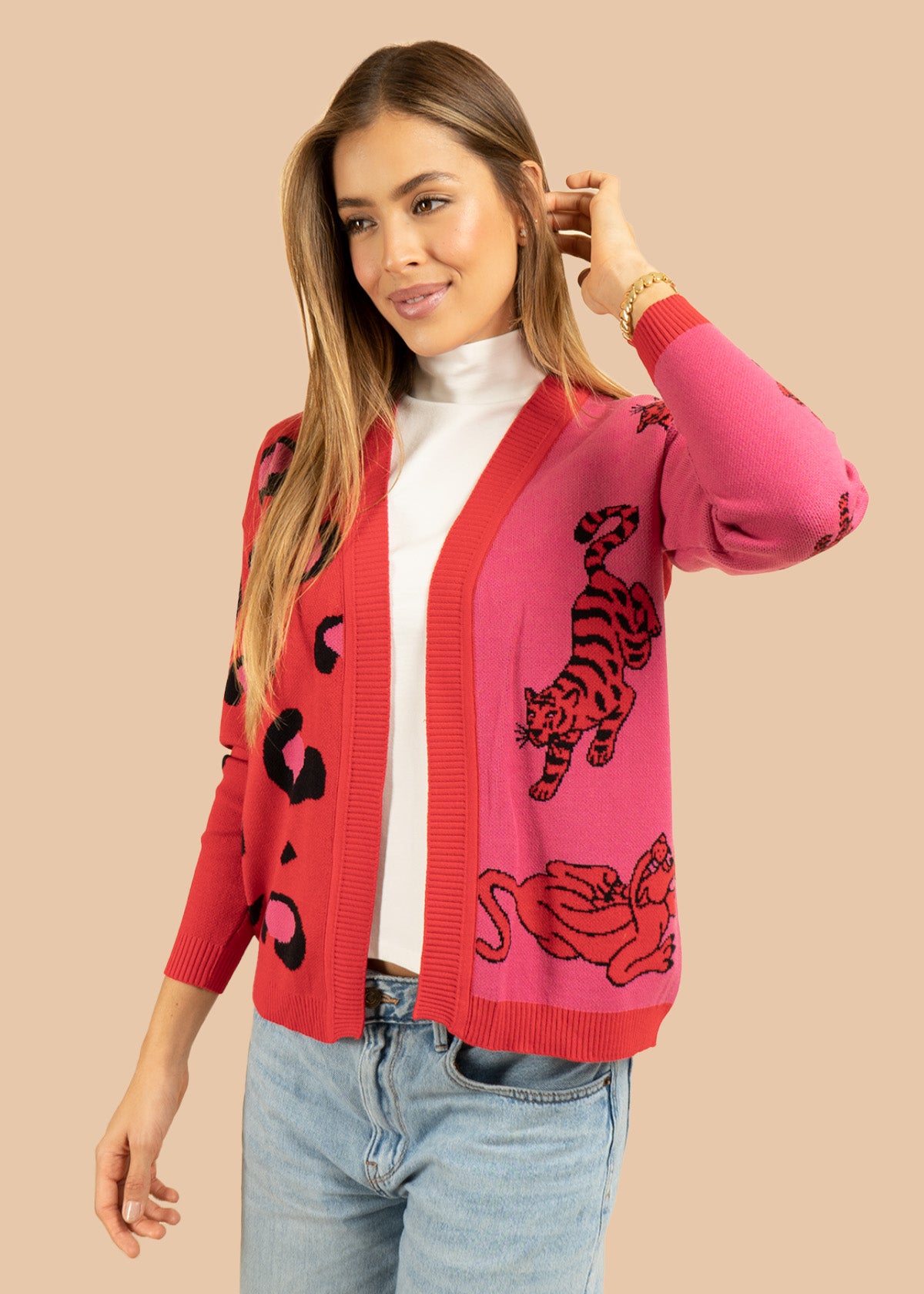 Saco tejido color rojo con diseño de tigre 106684