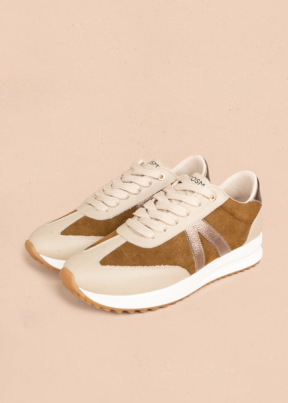 Tenis casuales en cuero color miel 106693