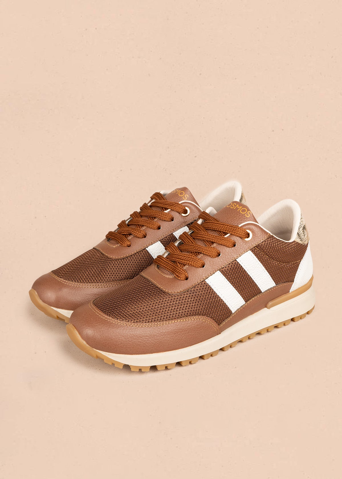 Tenis casuales en cuero color miel 106697