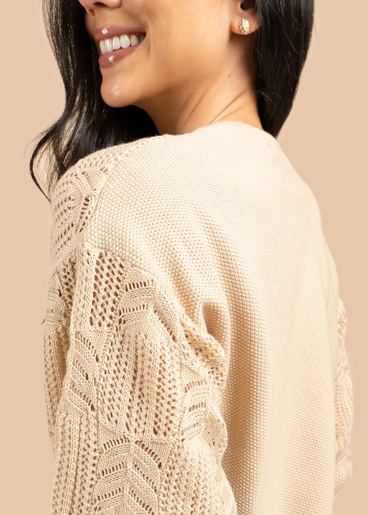 Buzo color beige tejido calado hojas 106756