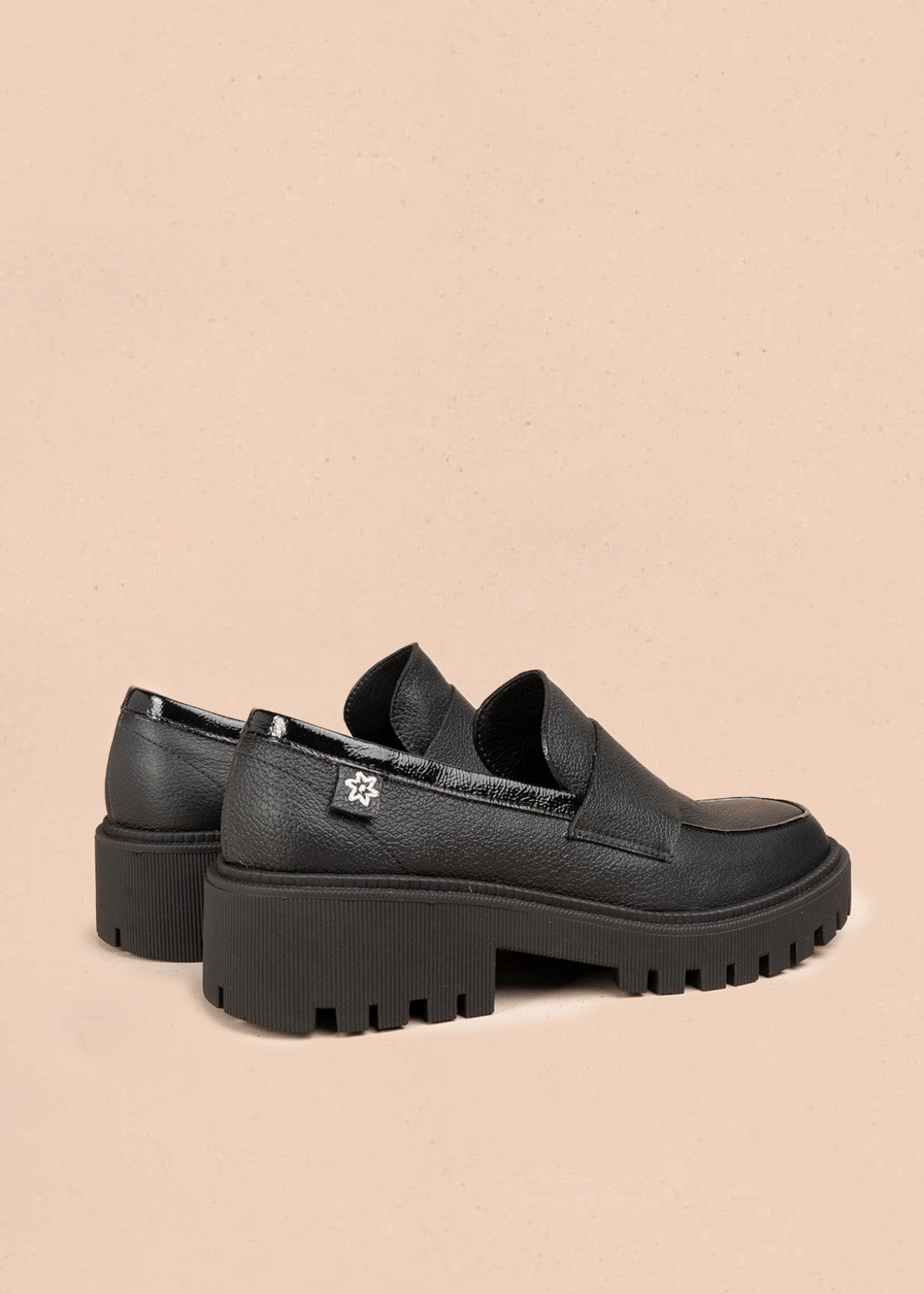 Mocasines de cuero negro 106772
