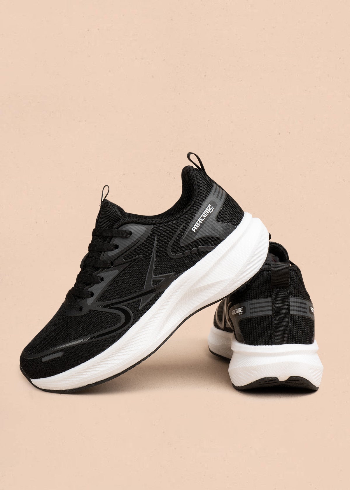 Tenis deportivos negro y blanco running con suela gruesa 106774