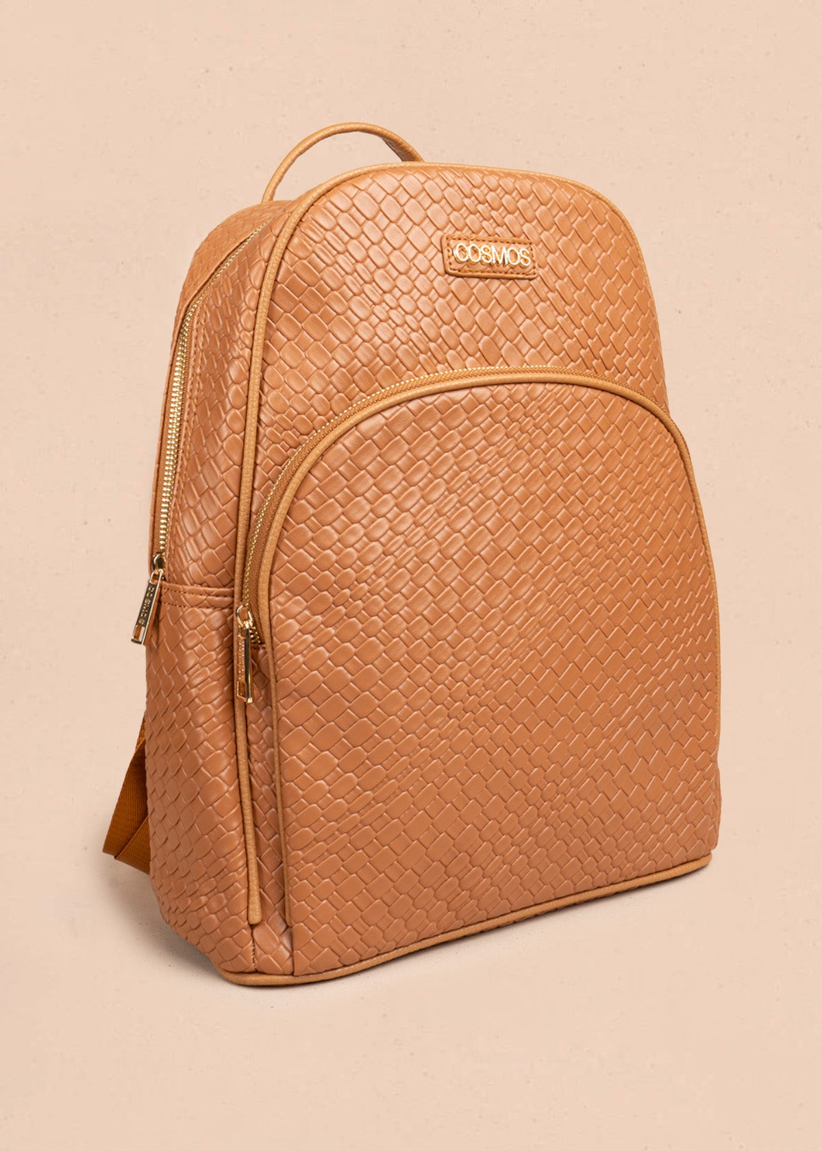 Morral color miel con textura croco y bolsillo frontal 106784