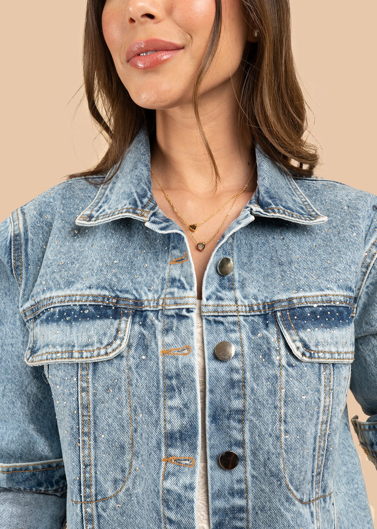 Chaqueta denim color azul con brillos y flecos 106802