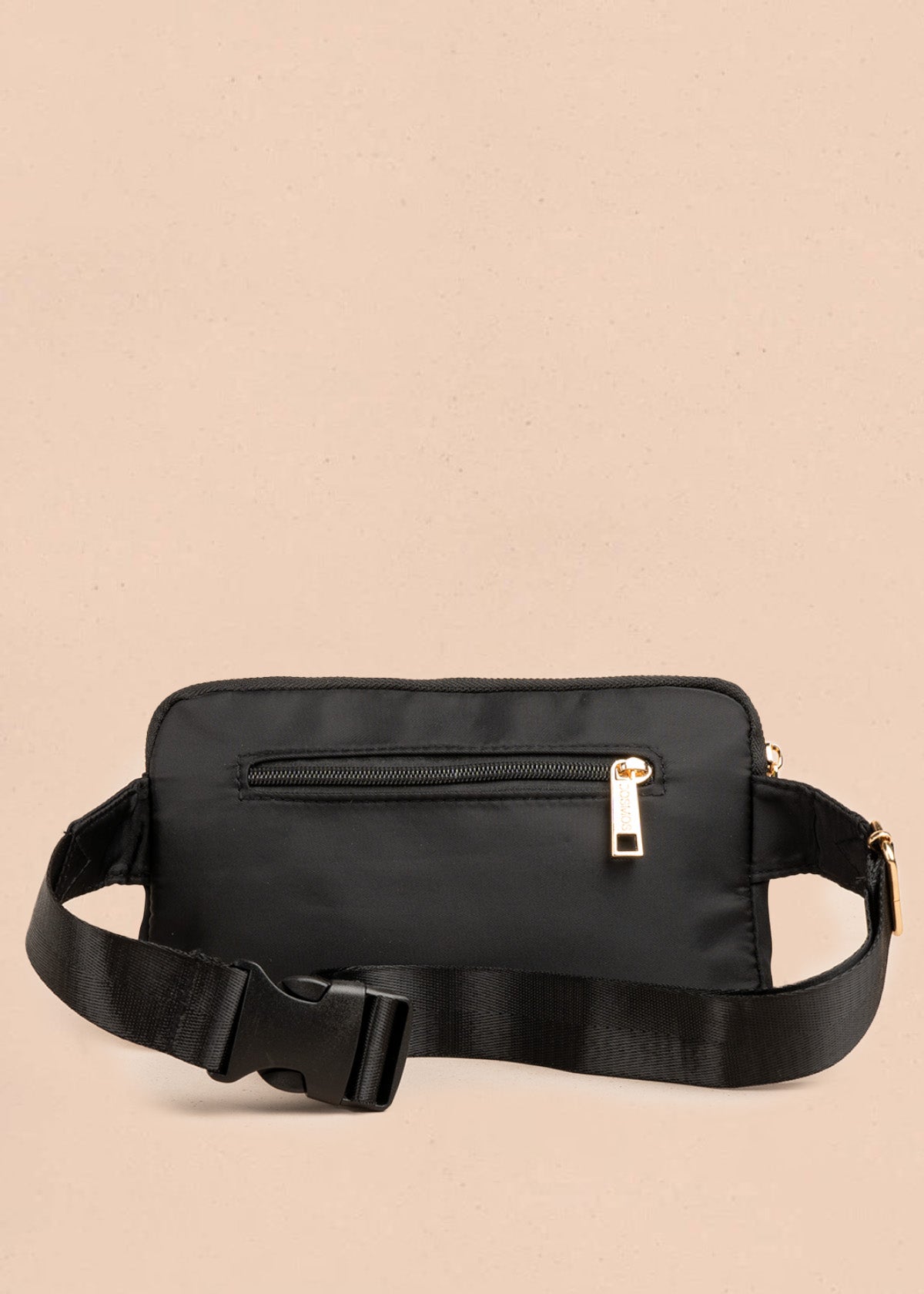 Riñonera color negro con bolsillo frontal 106803