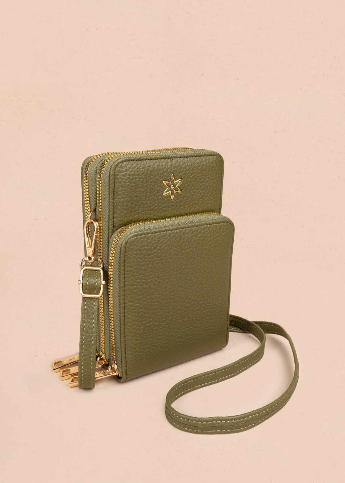 Porta celular color verde con doble compartimento y cierres dorados 106847