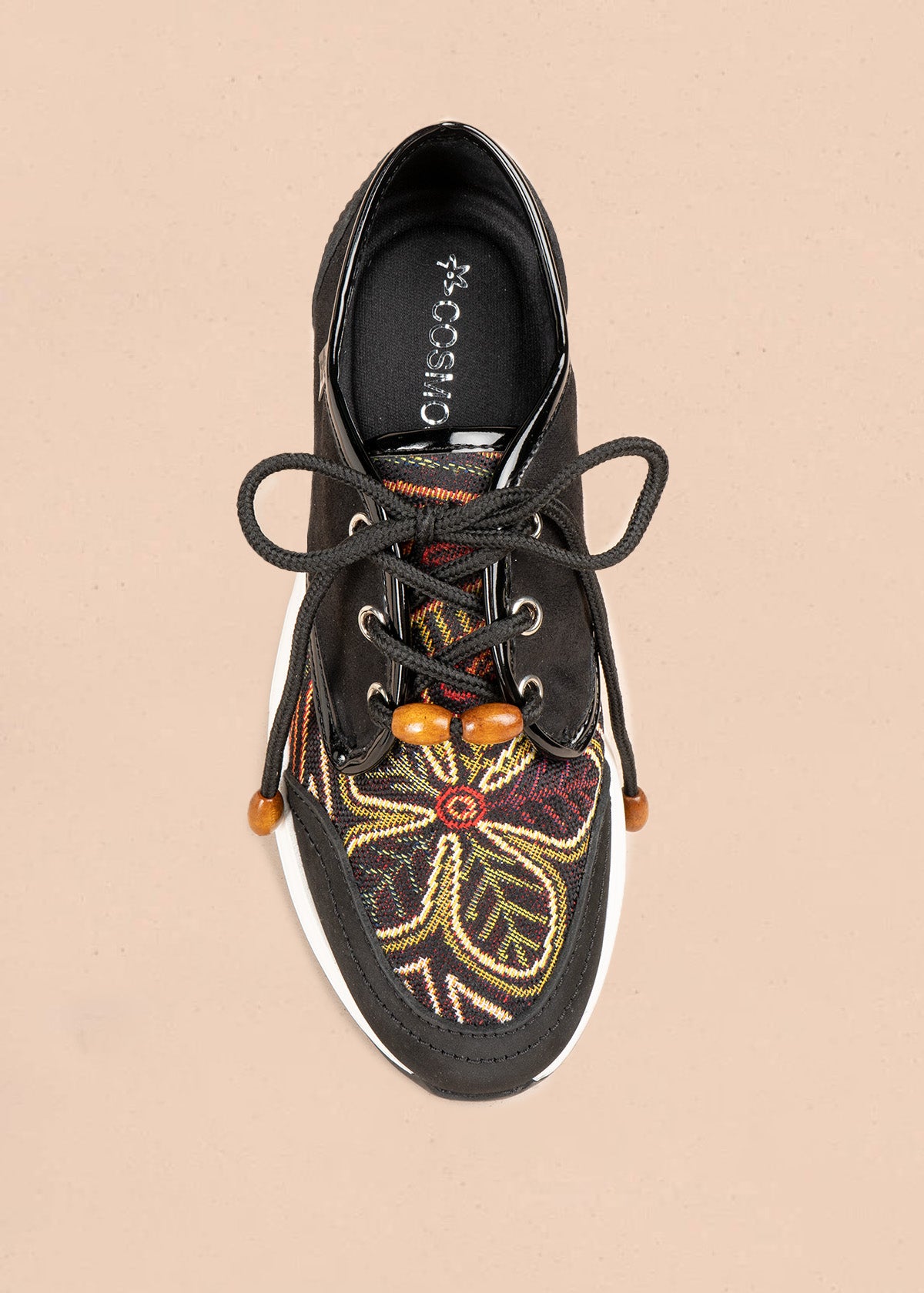Tenis en gamuza color negro con panel tejido multicolor 106898