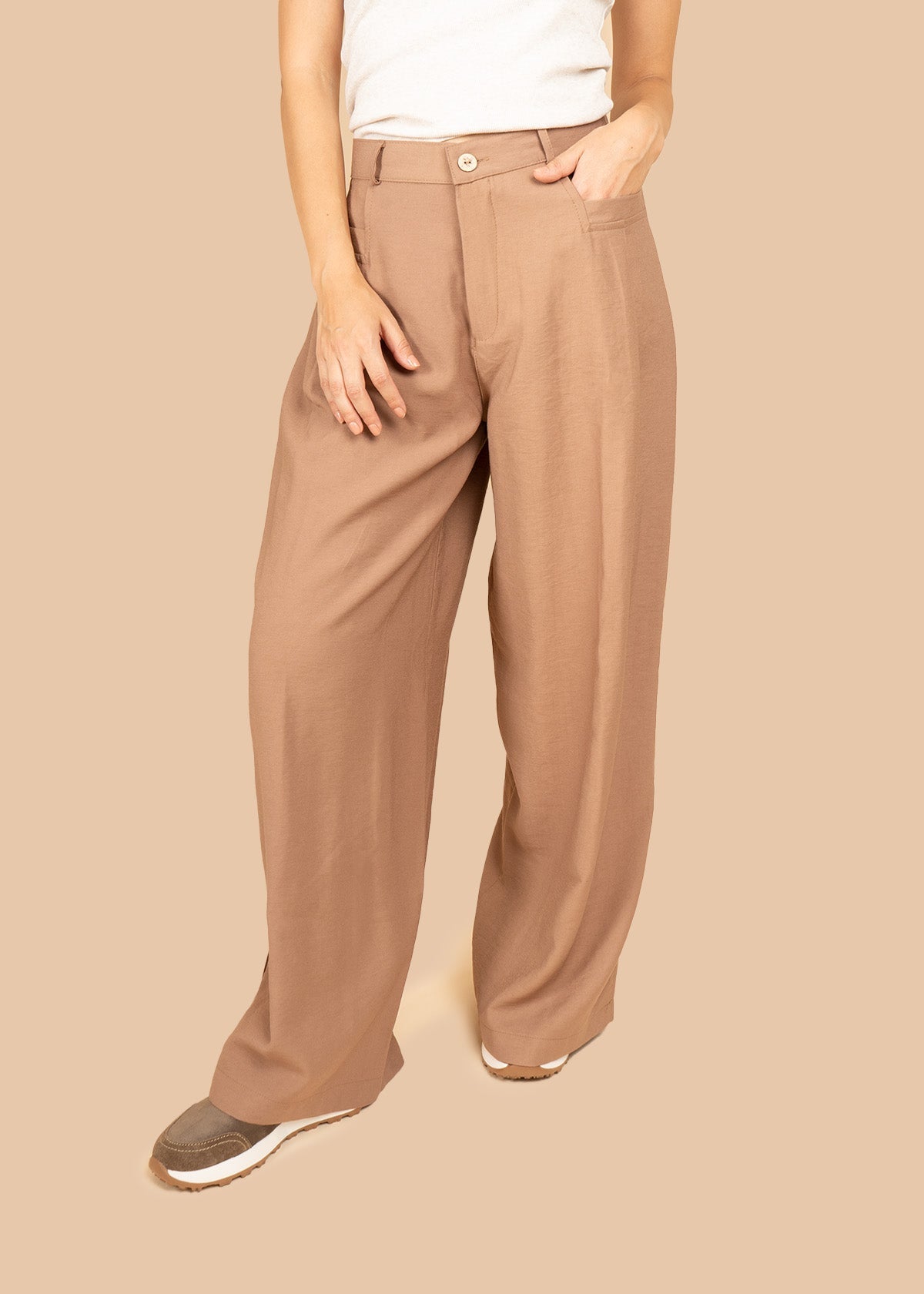 106904_CAMEL_1.jpg