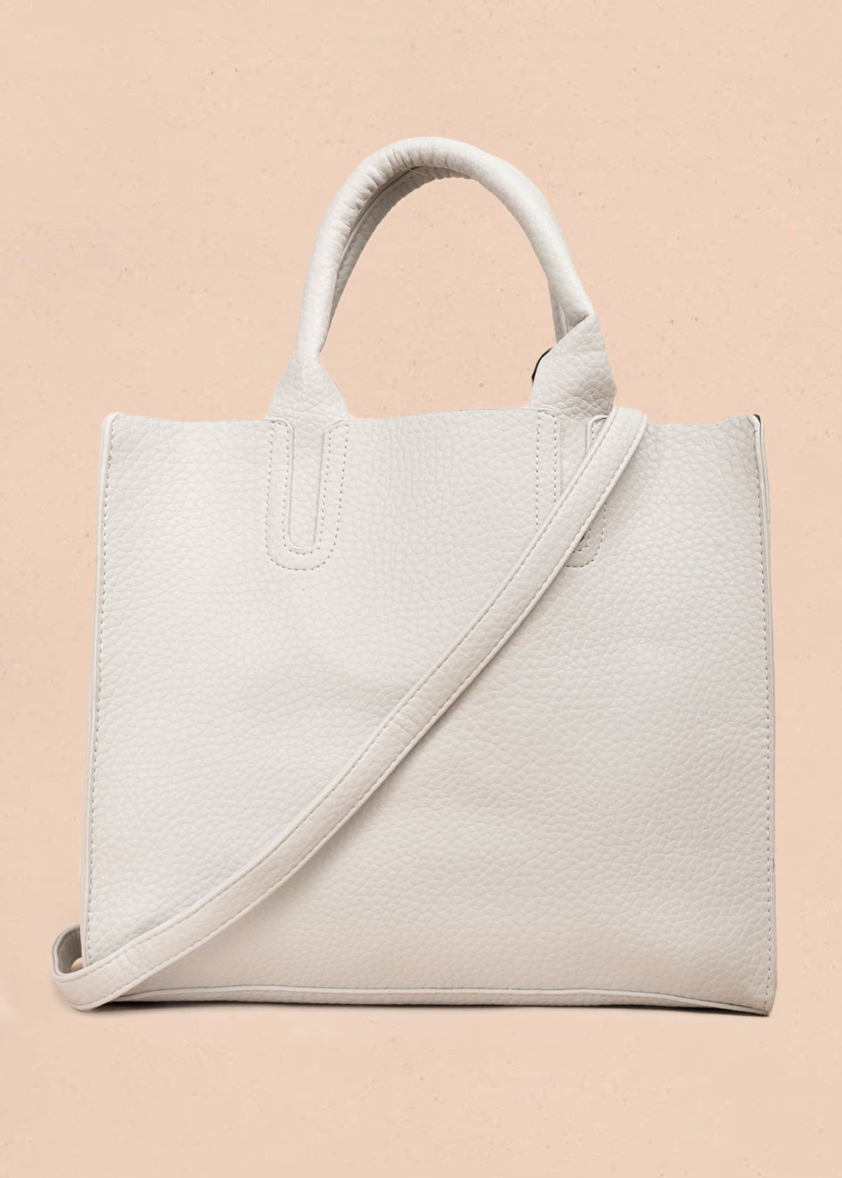 Bolso tipo cartera color gris con bolsillo frontal 106955