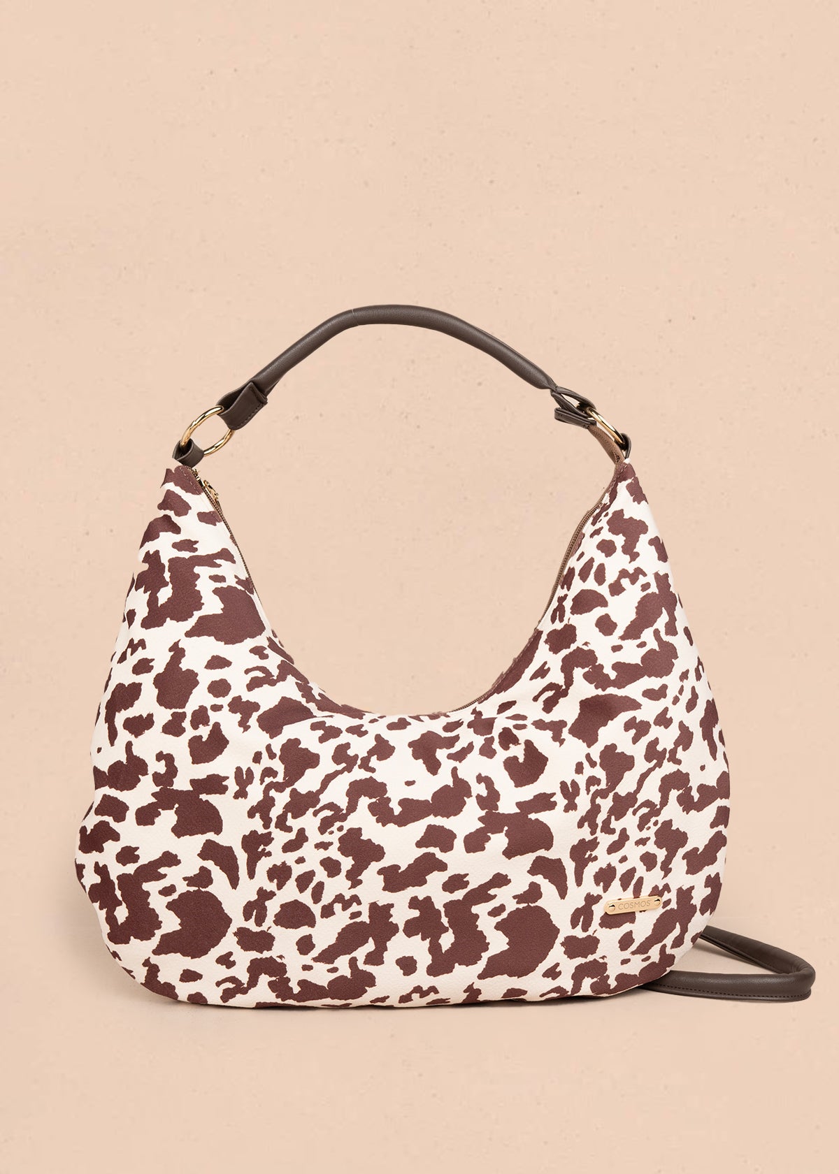 Bolso tipo cartera color café con diseño animal print 106958