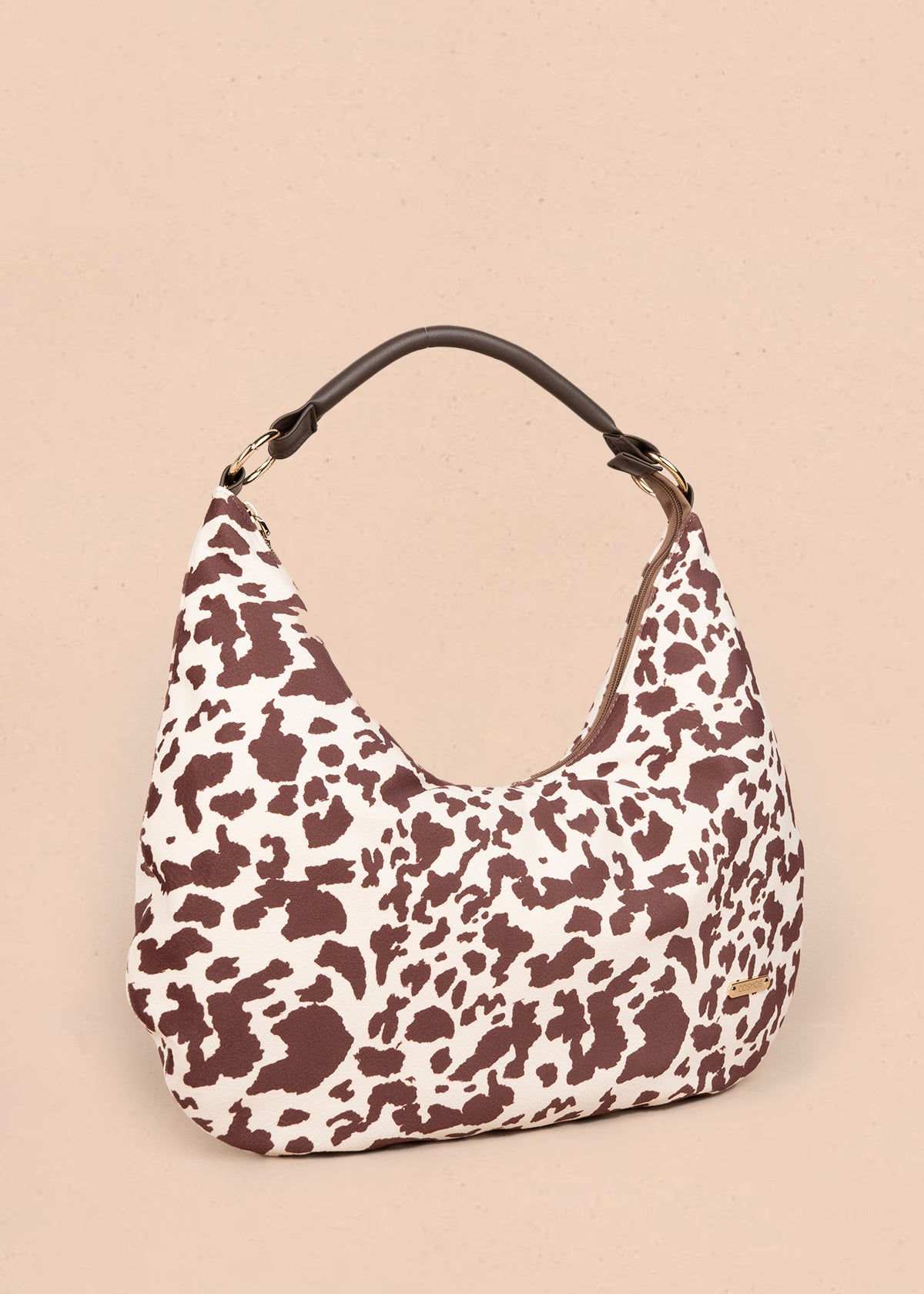 Bolso tipo cartera color café con diseño animal print 106958