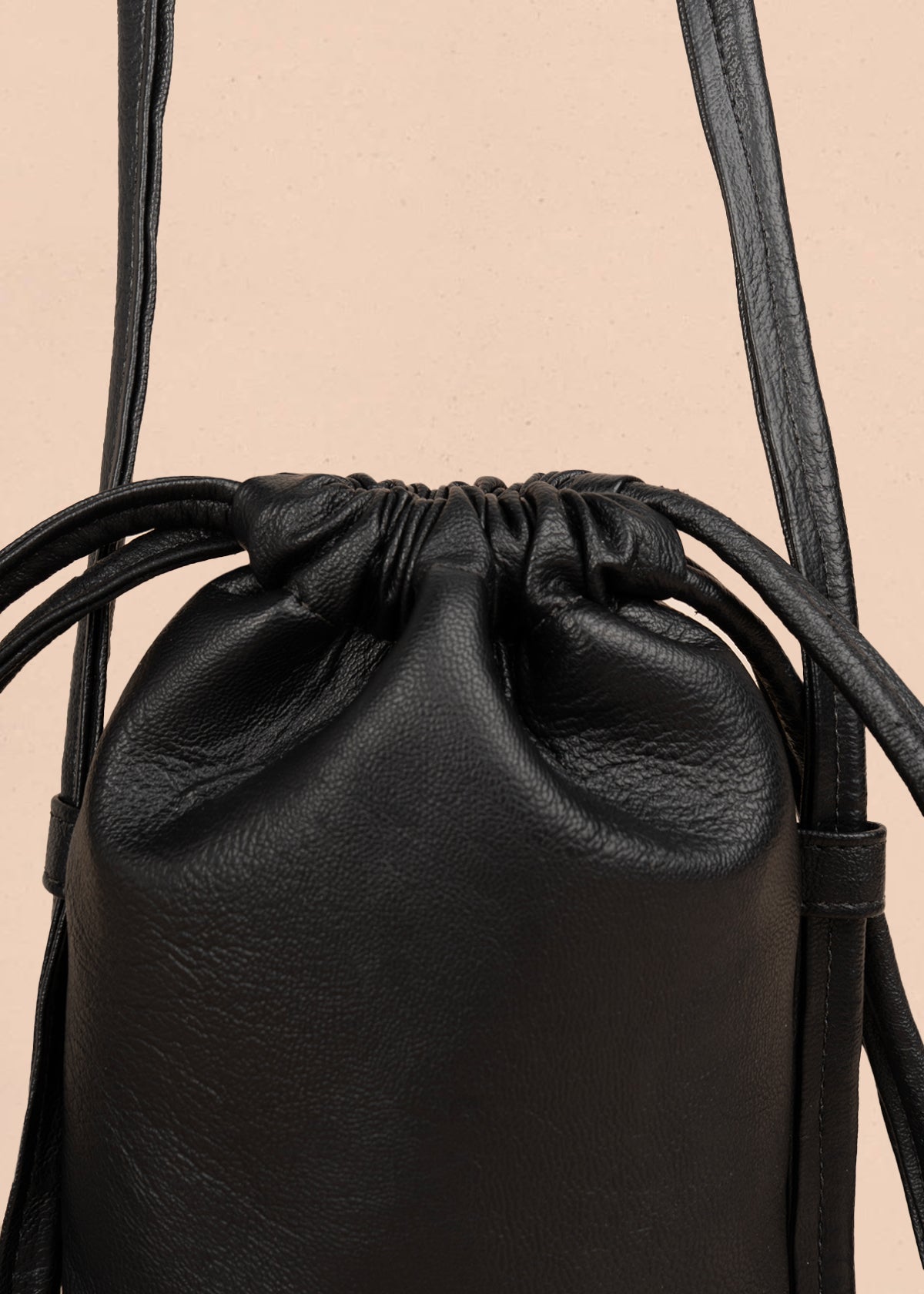 Bolso manos libres color negro 106964