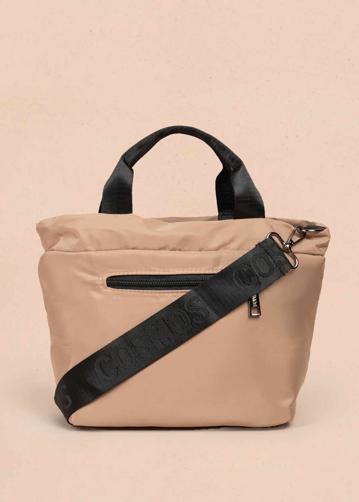 Bolso manos libres color beige con resorte 106971
