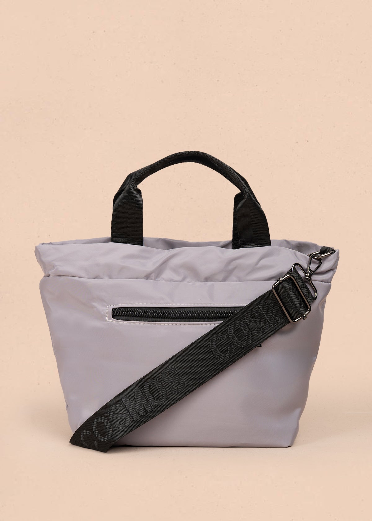 Bolso manos libres color gris con resorte 106971