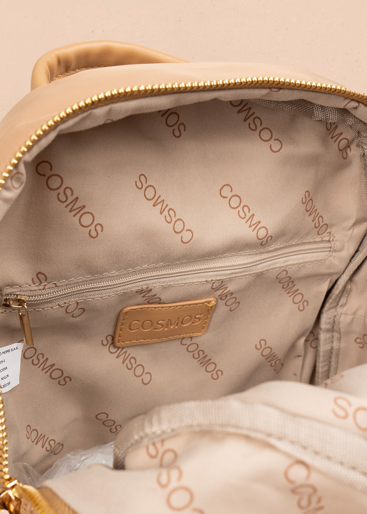 Morral color camel con bolsillo frontal y bordados 106973