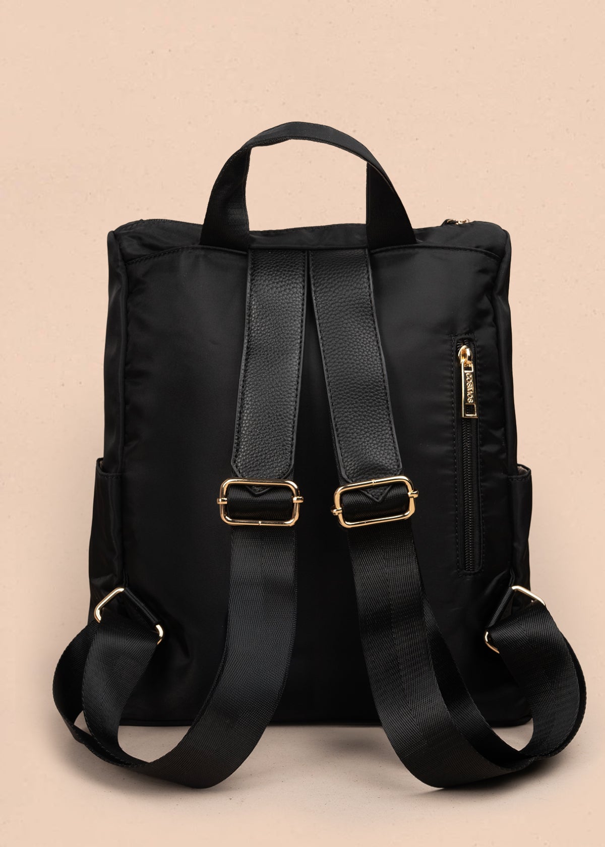 Morral color negro con doble bolsillo frontal 106979