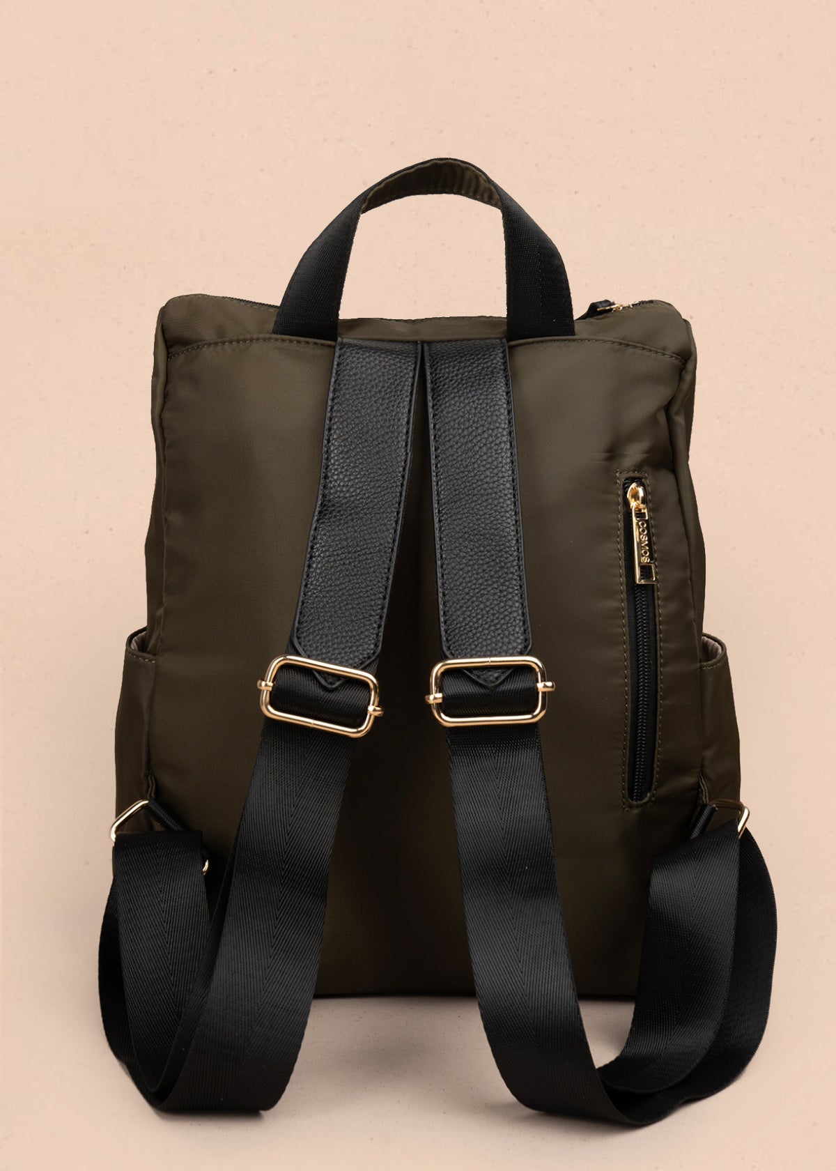 Morral color verde con doble bolsillo frontal 106979