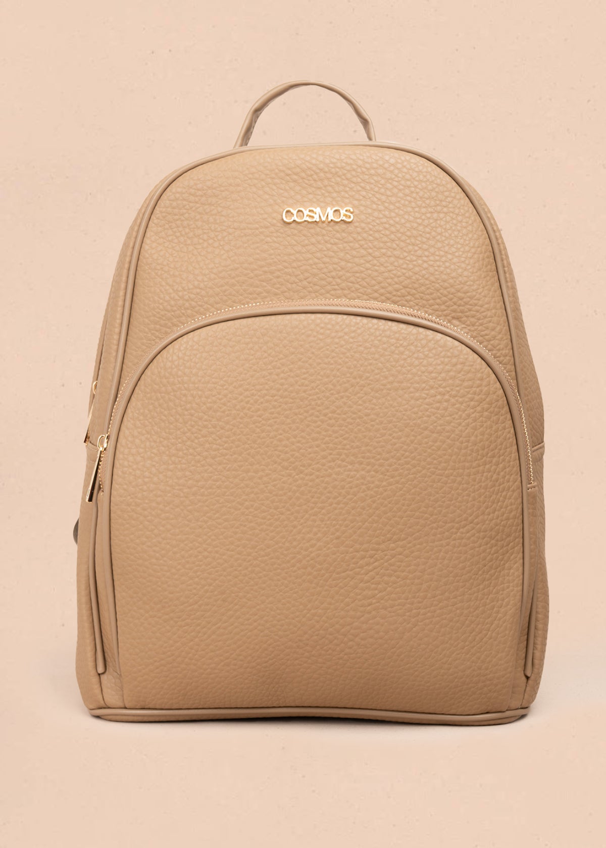 Morral casual color moca con cierre frontal 106986