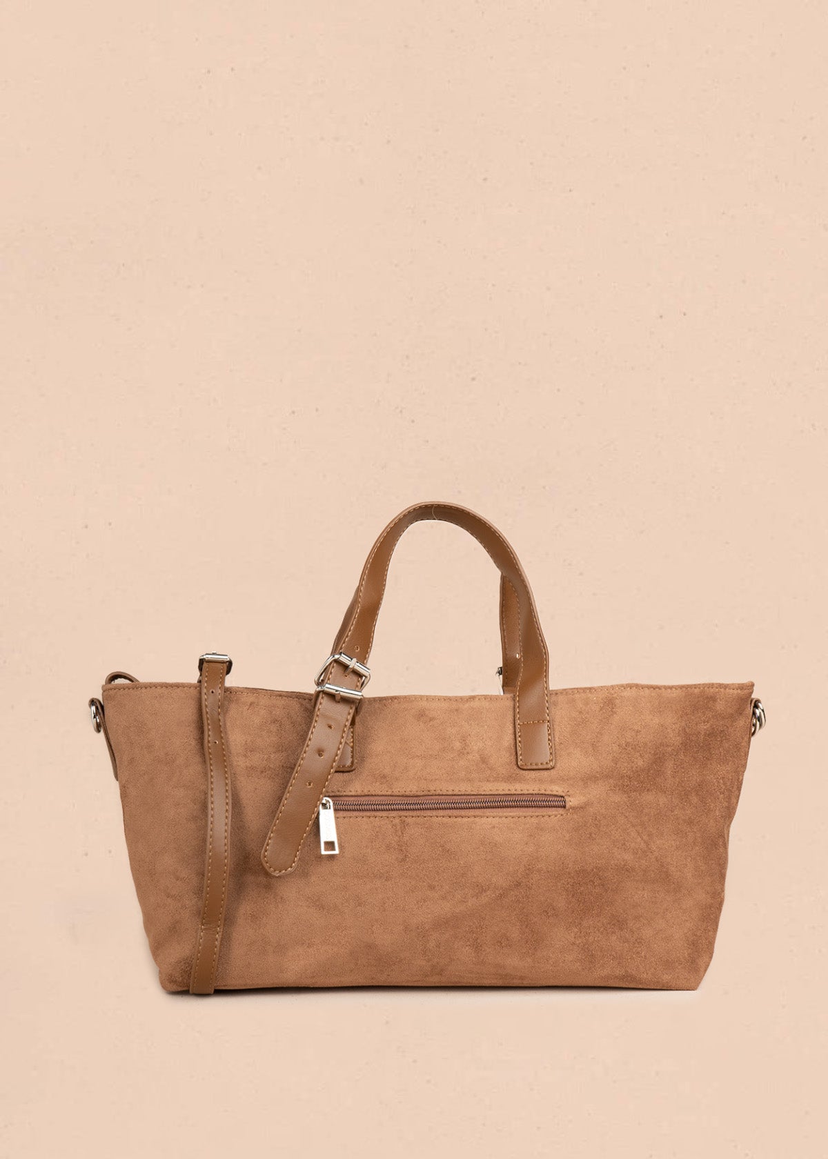 Cartera color miel con correas y hebillas plateadas 107157
