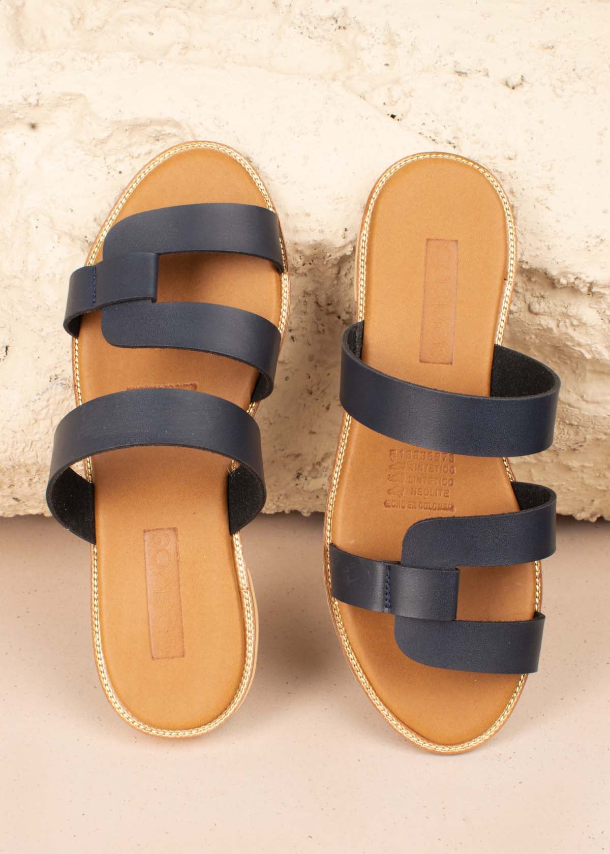Sandalias planas color azul 104118