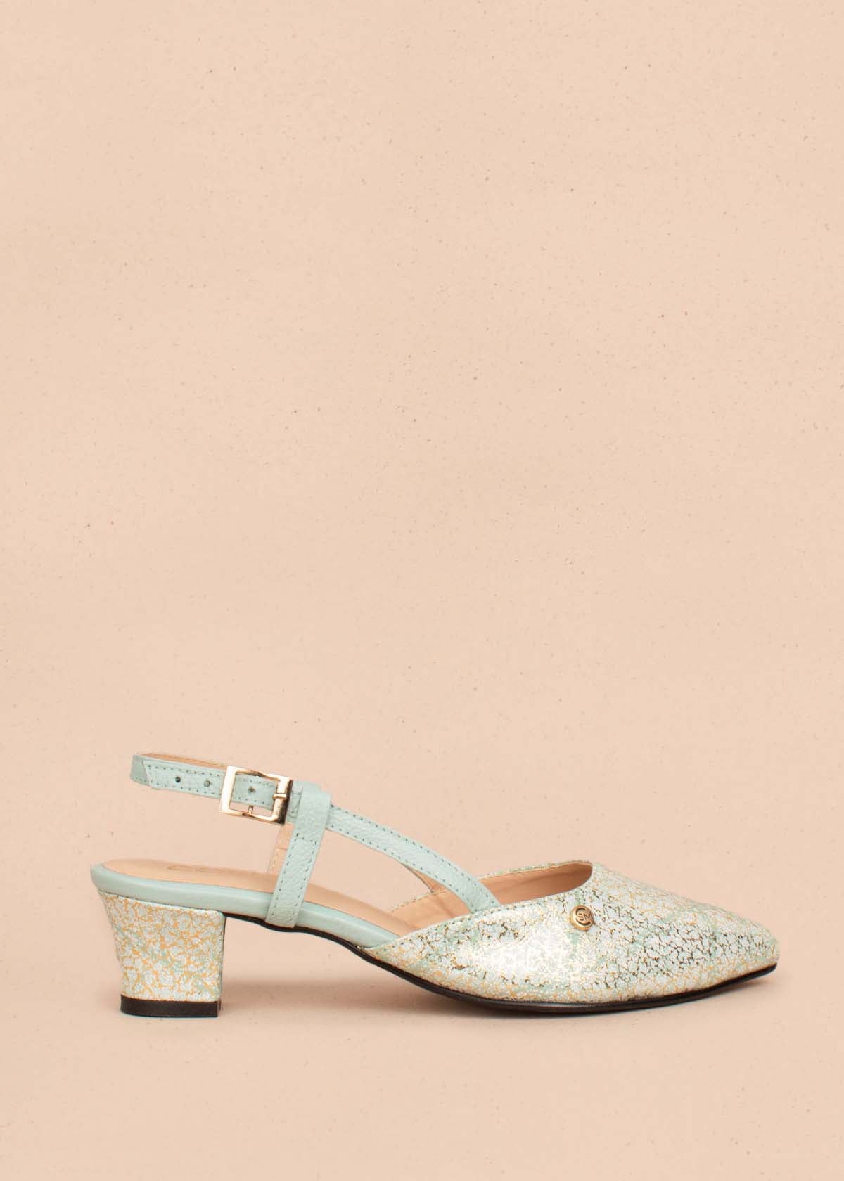 Tacones trabilla en cuero color verde menta con folia 104326