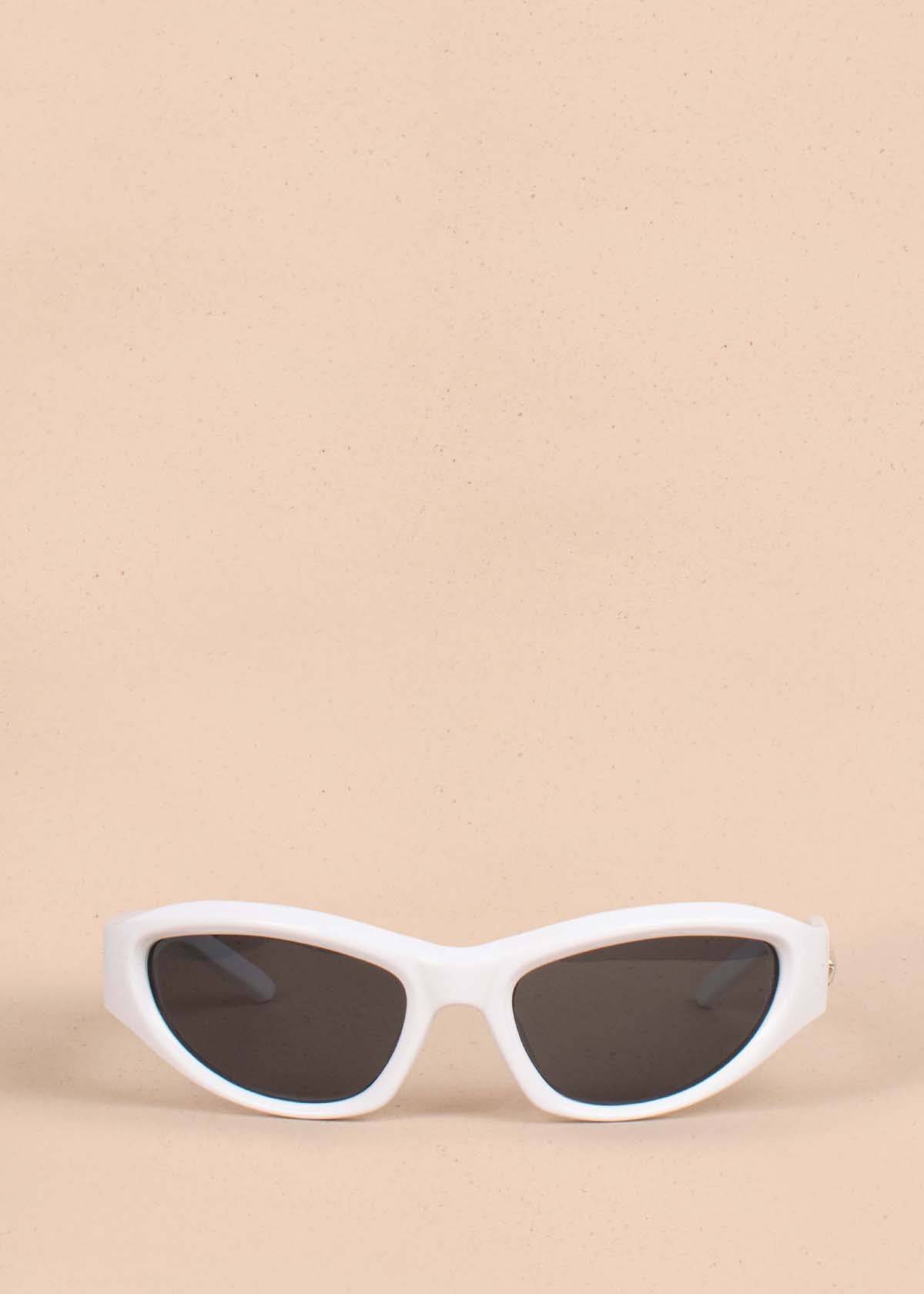 Gafas de sol color blanco con marco ojos de gato 104526