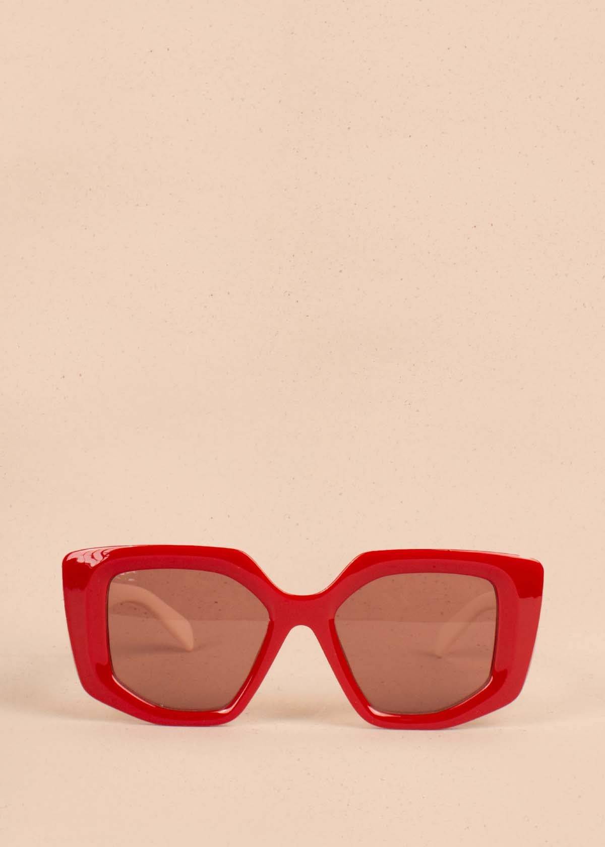 Gafas de sol color rojo con marco cuadrado 104531